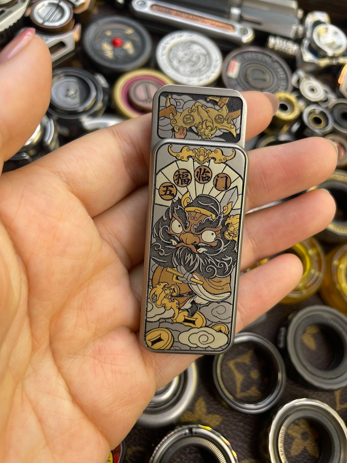 Zhong Kui Paperweight Titanium