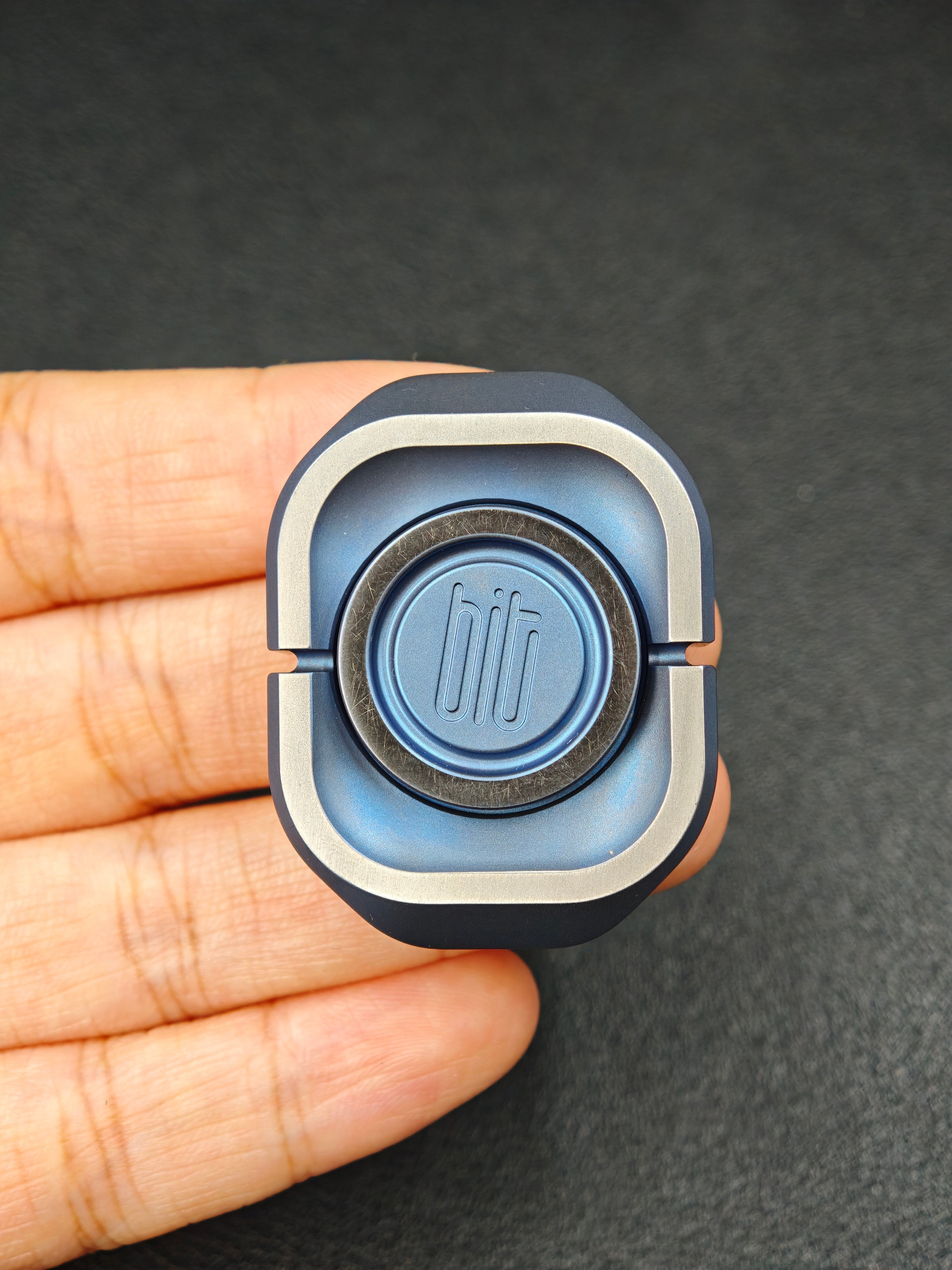 BIT 01 Titanium