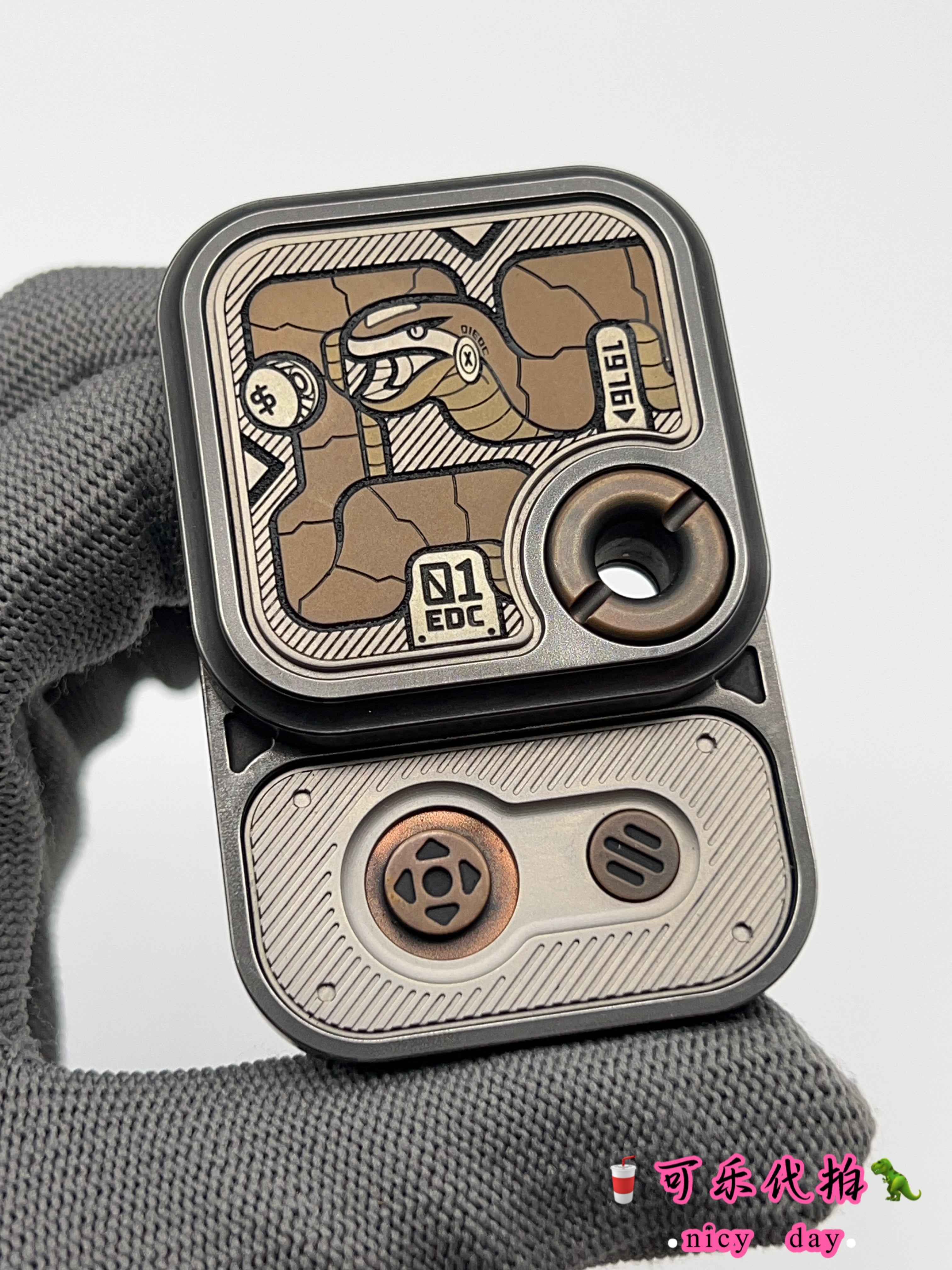 MAZE BLOCK Copper Stainless Steel