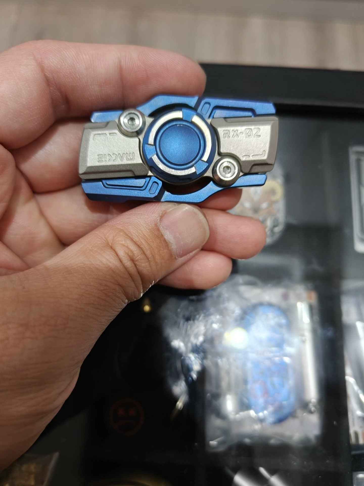 RX 02 Titanium