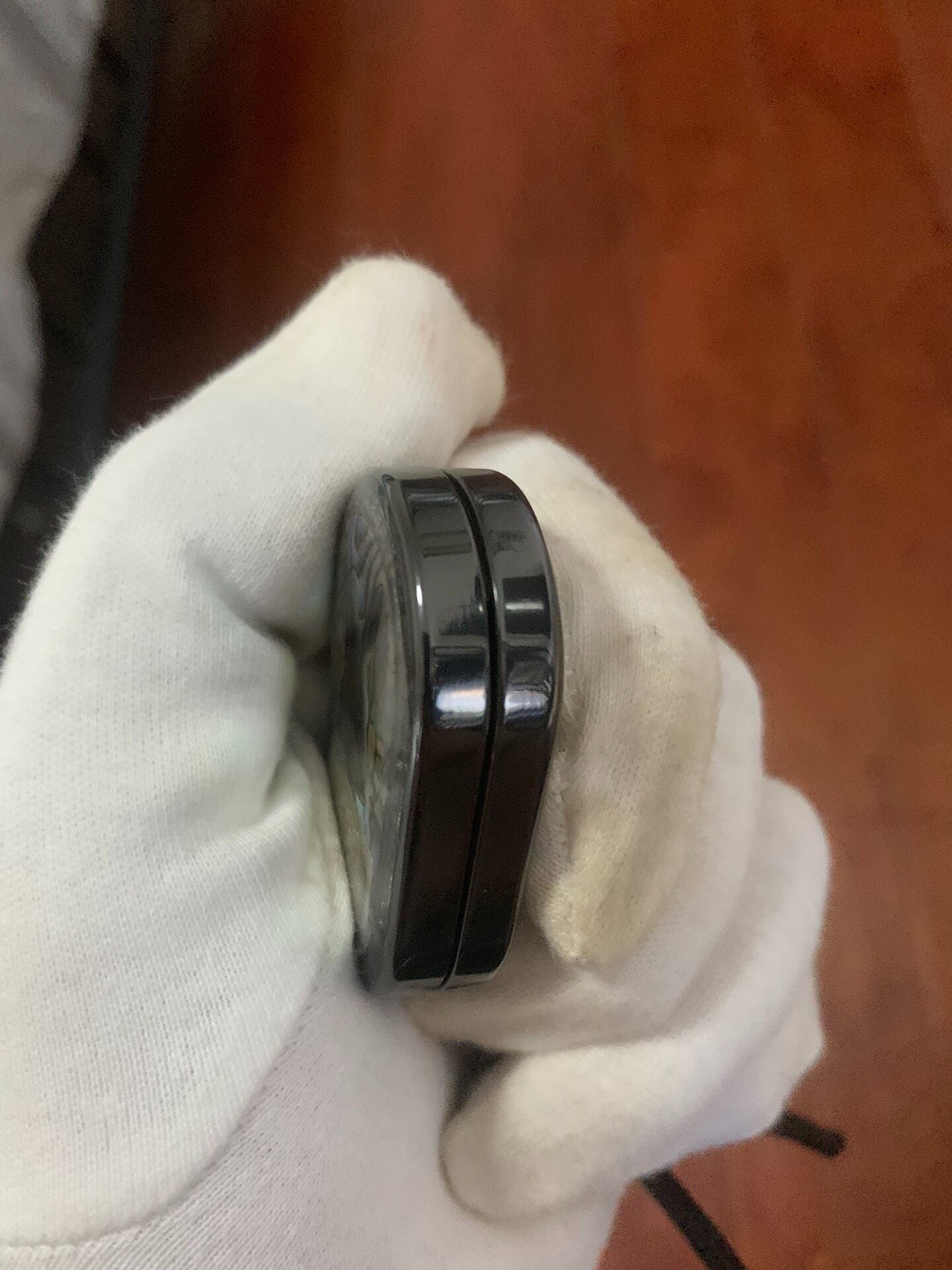 Groove Zirconium
