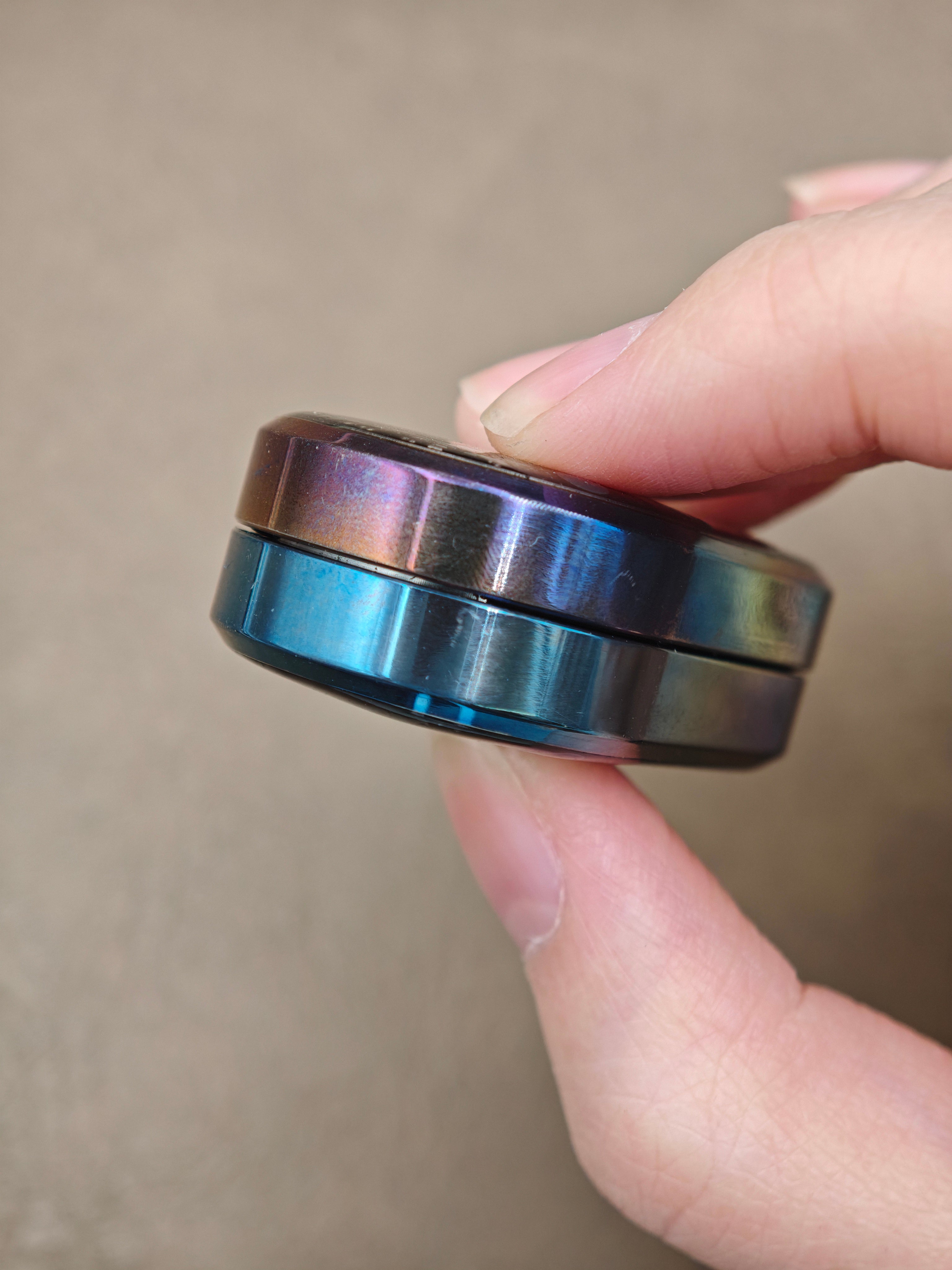 F2 Zirconium Resin-Sealed Oil Slick