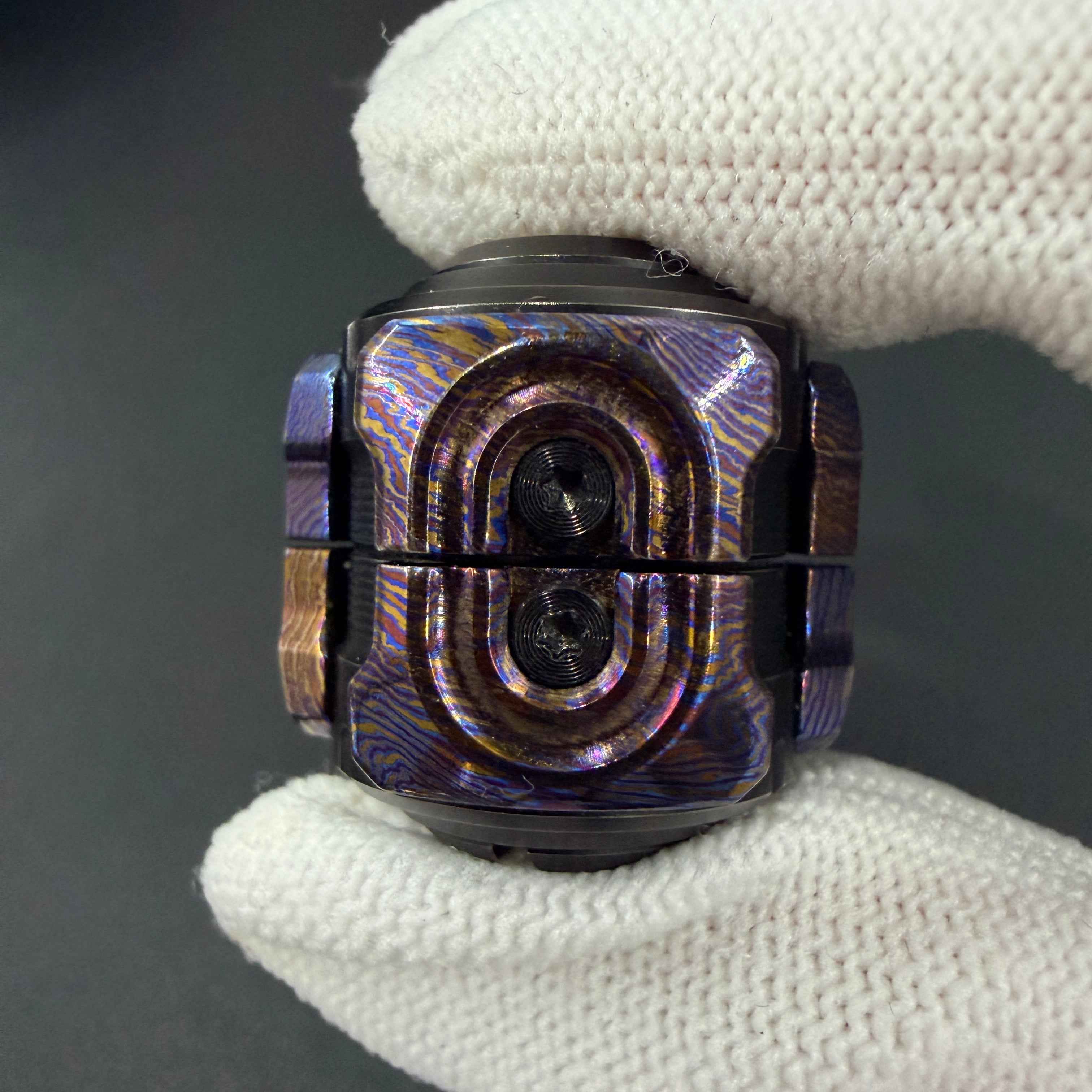SHAKE Mokuti Titanium
