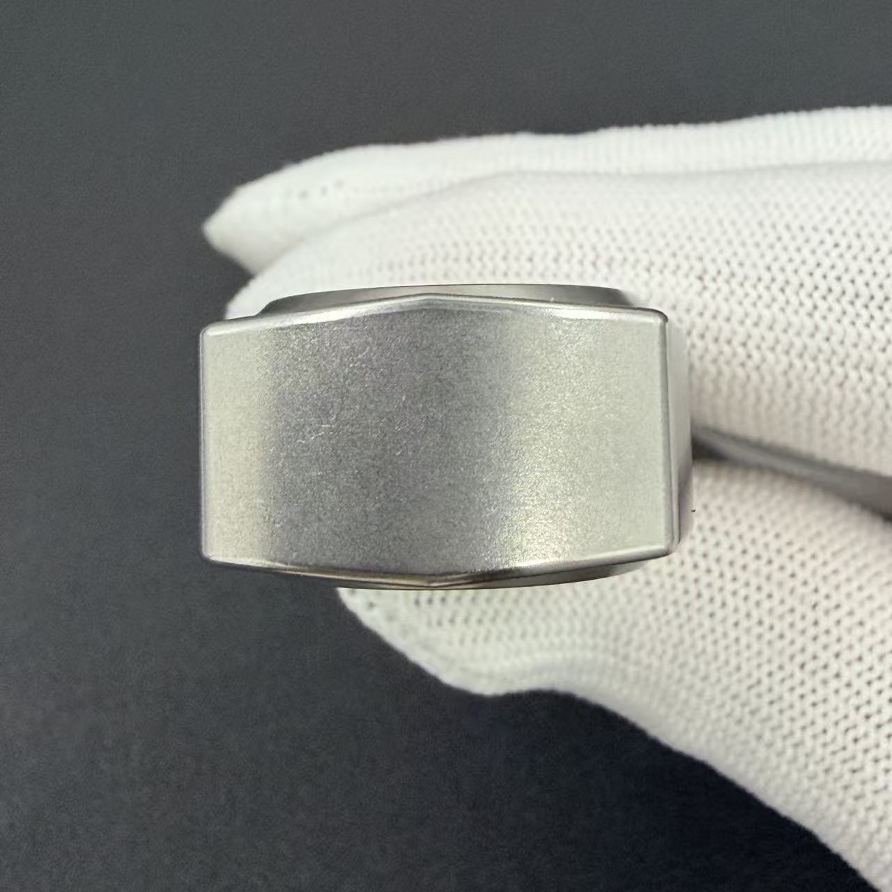 Dawn Stainless Steel Stonewashed