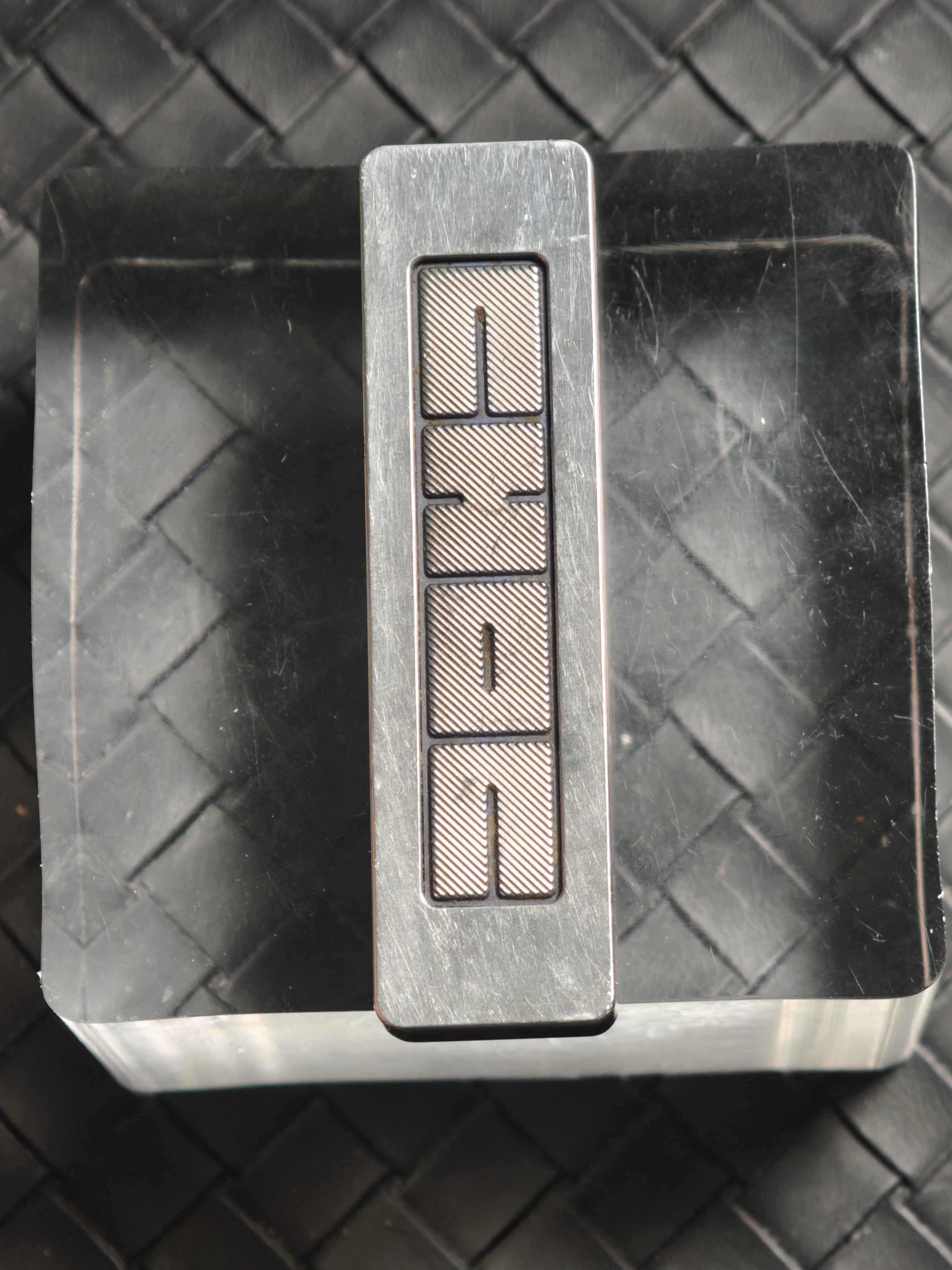Choc Titanium