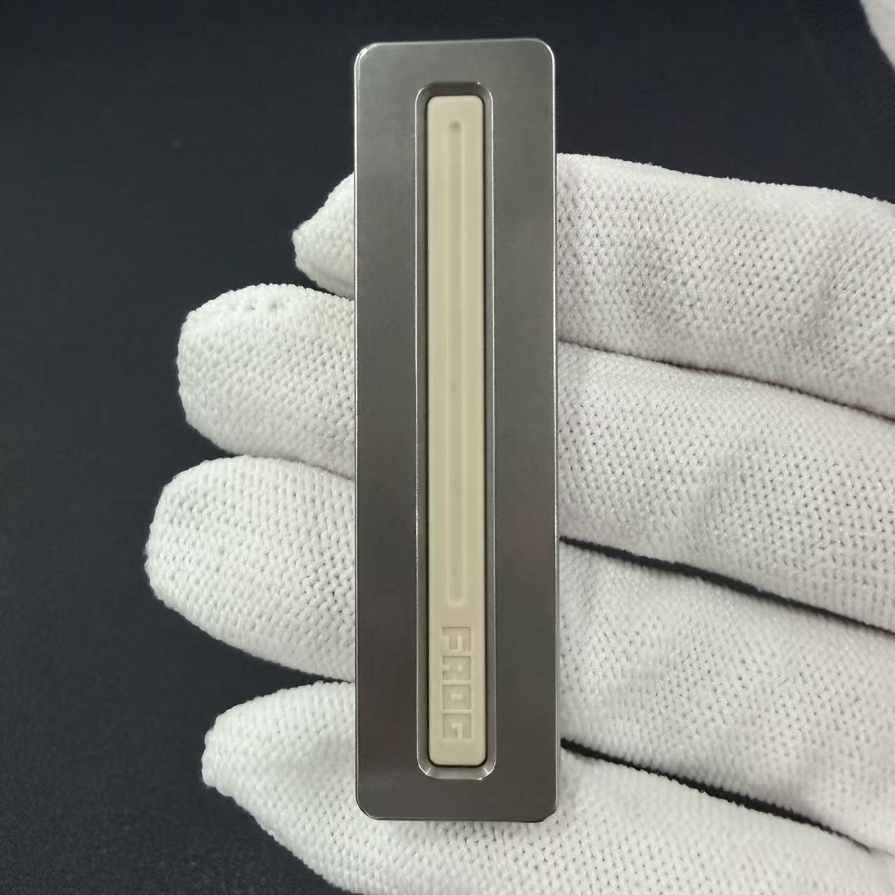 Frog Stainless Steel Zirconium