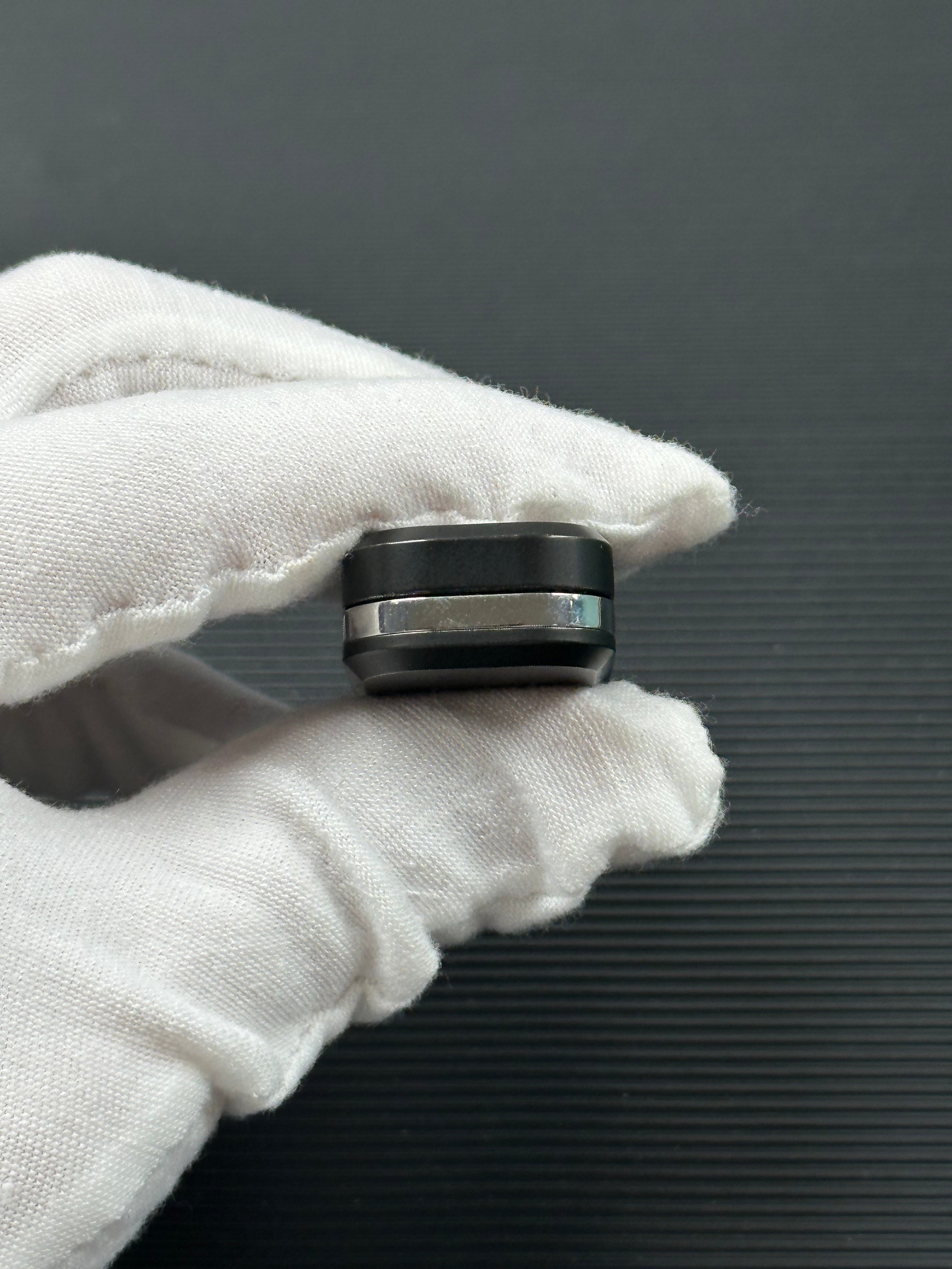 Eraser Titanium