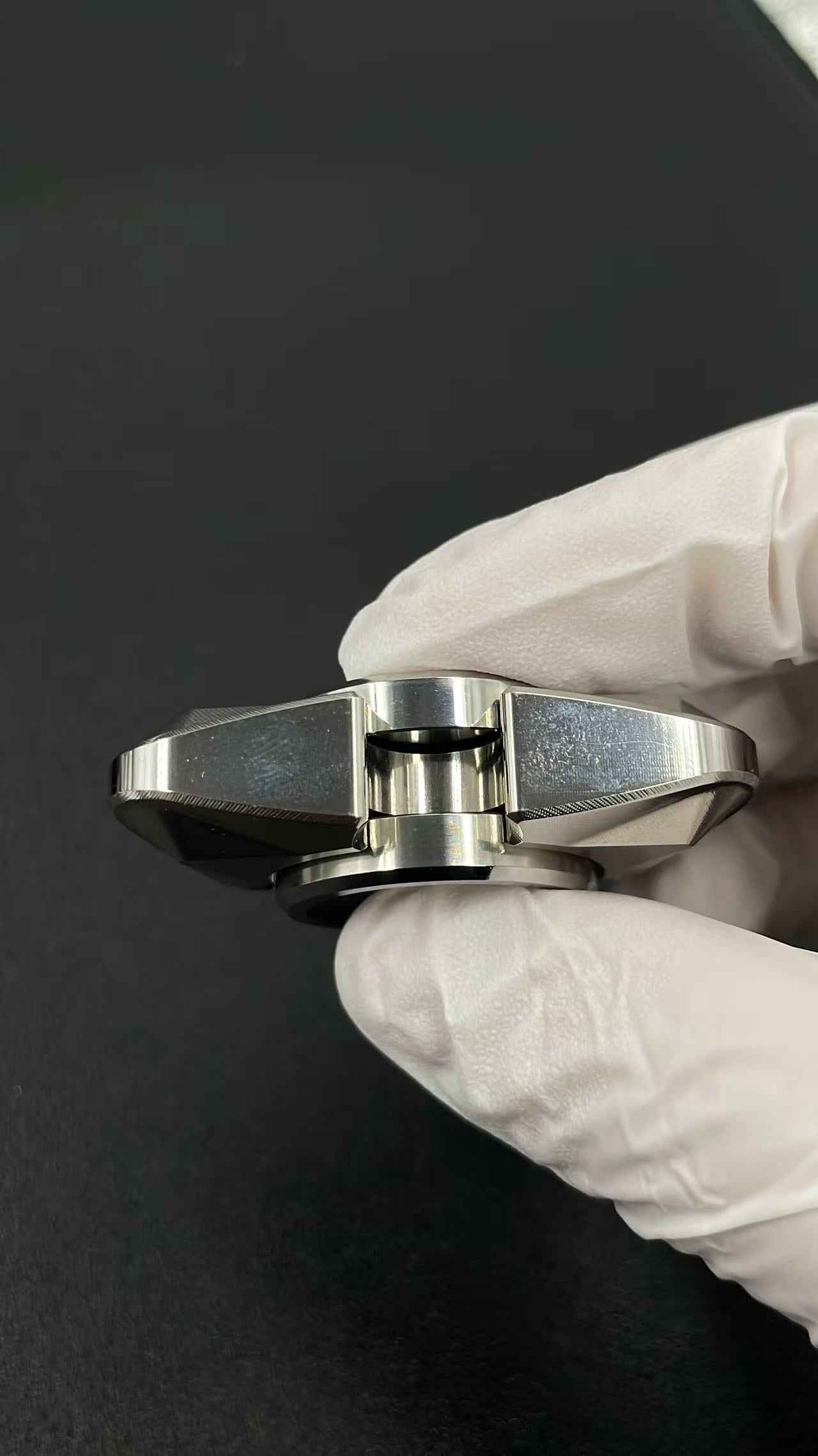 Tri Leaf Vida Stainless Steel