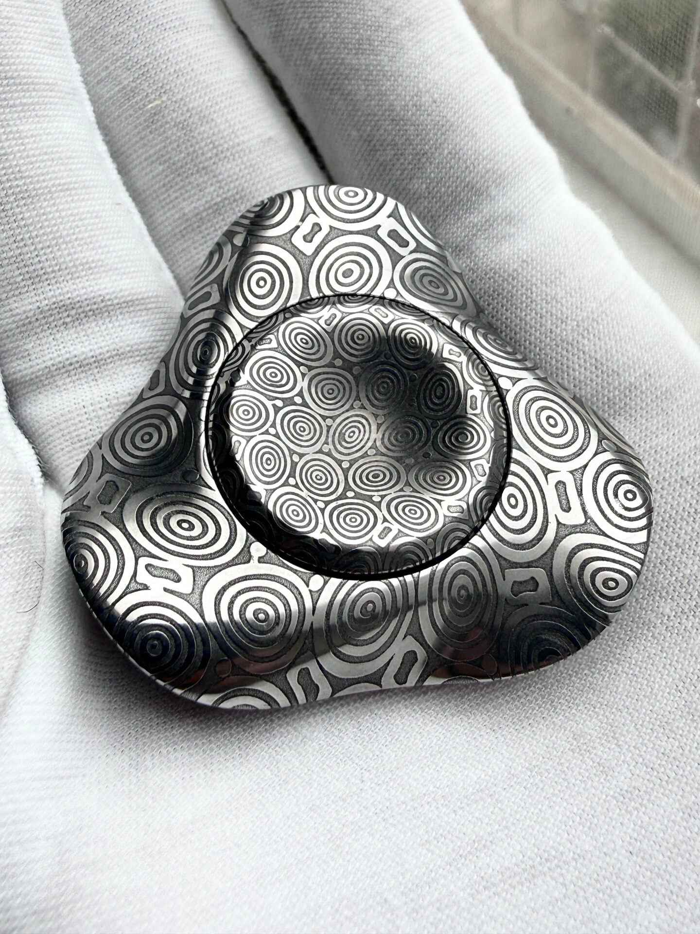 T-MAX Ray Spinner Damasteel