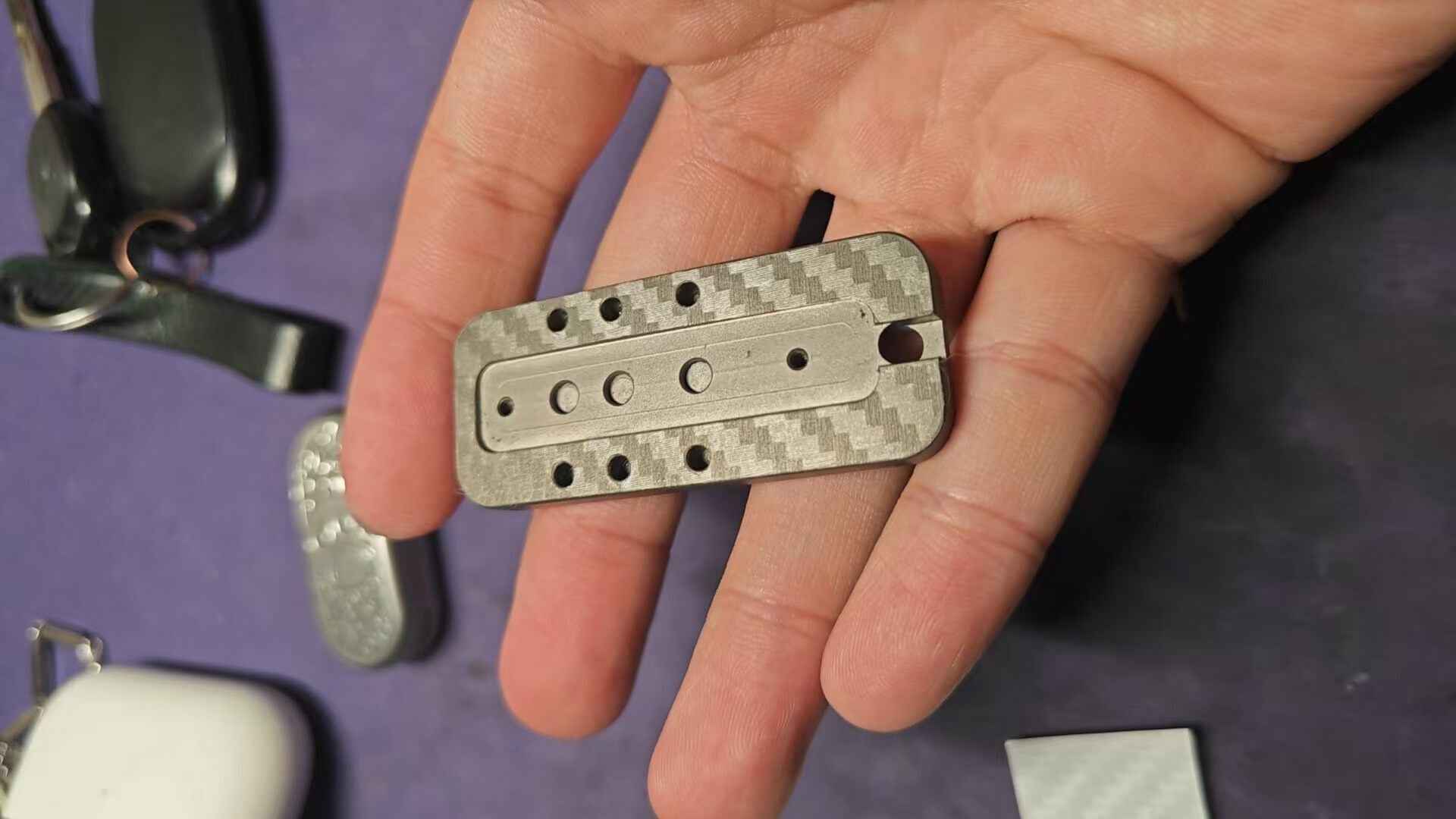 Sugar Cube Titanium