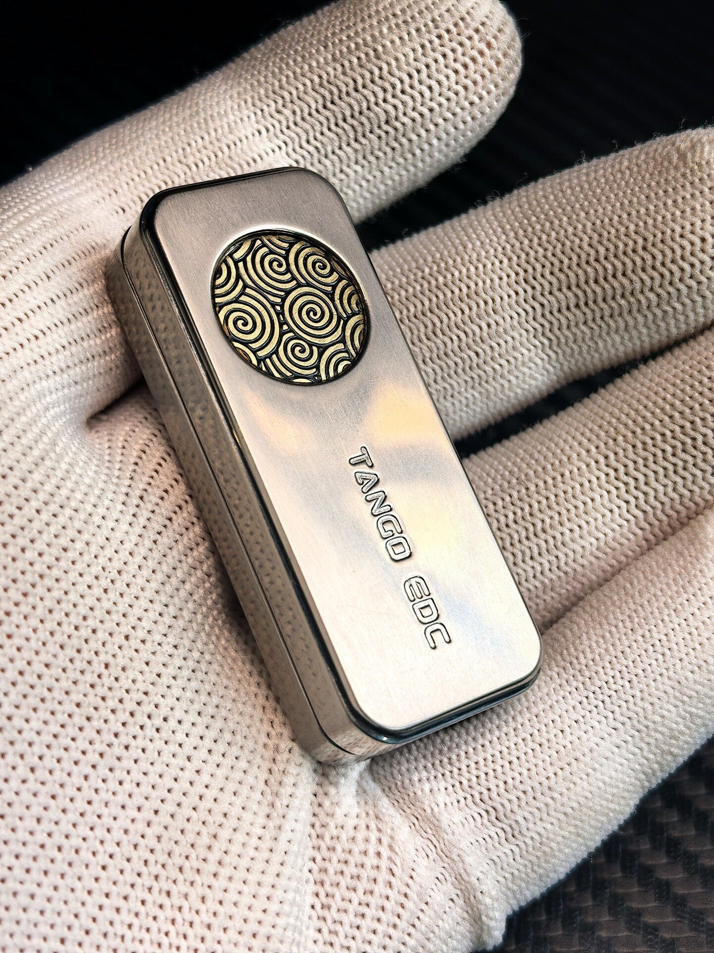 Sugar Cube Titanium