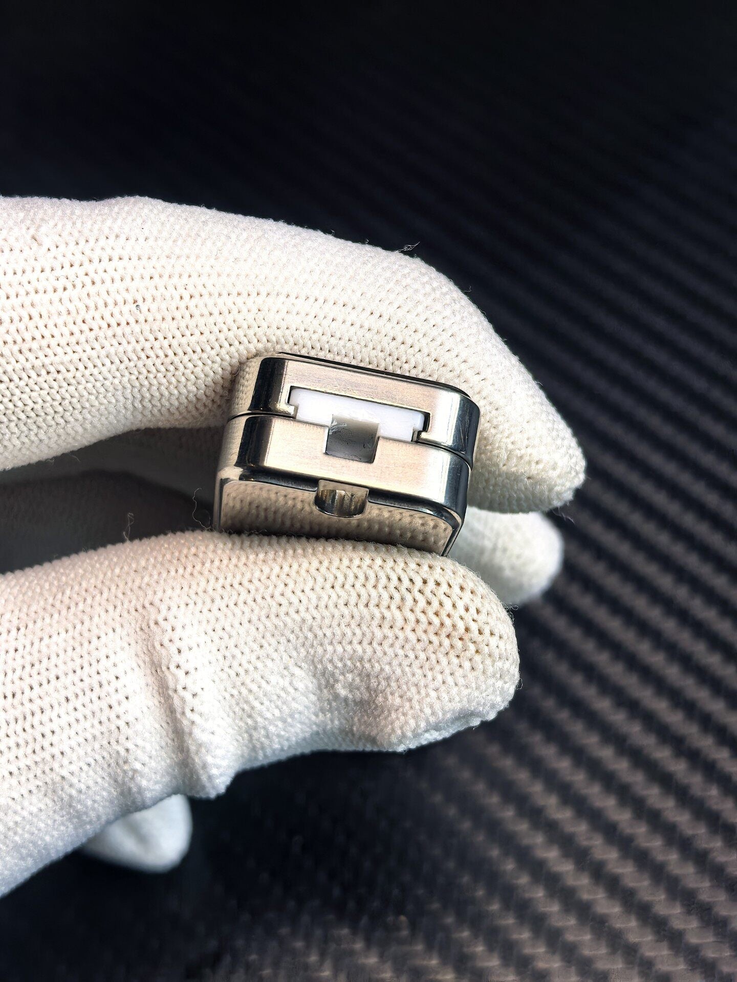 Sugar Cube Titanium