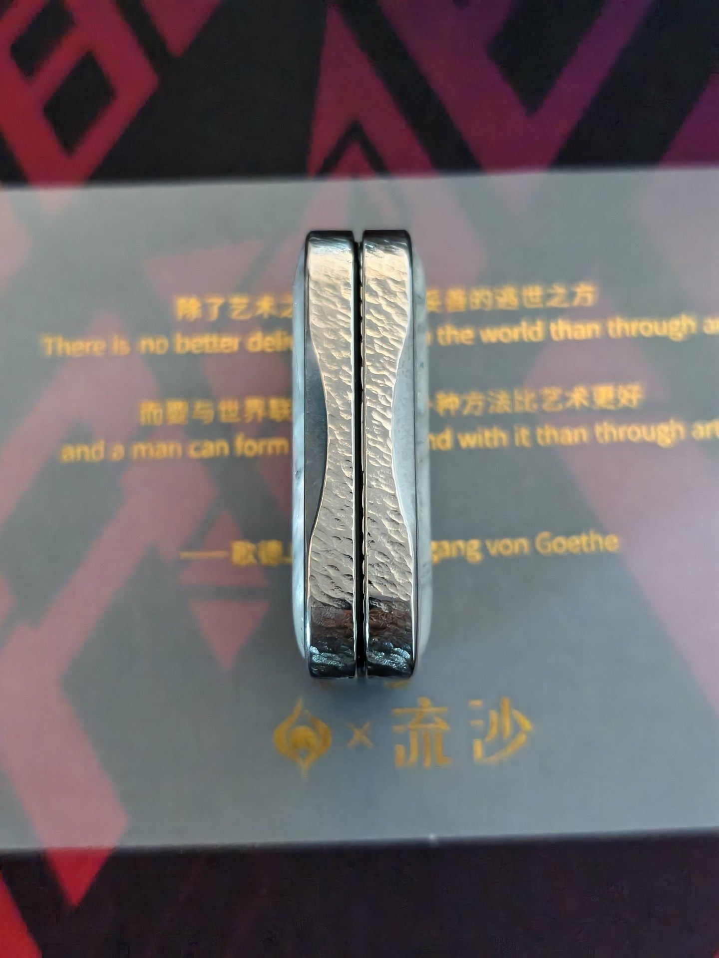 Aura Sand Titanium
