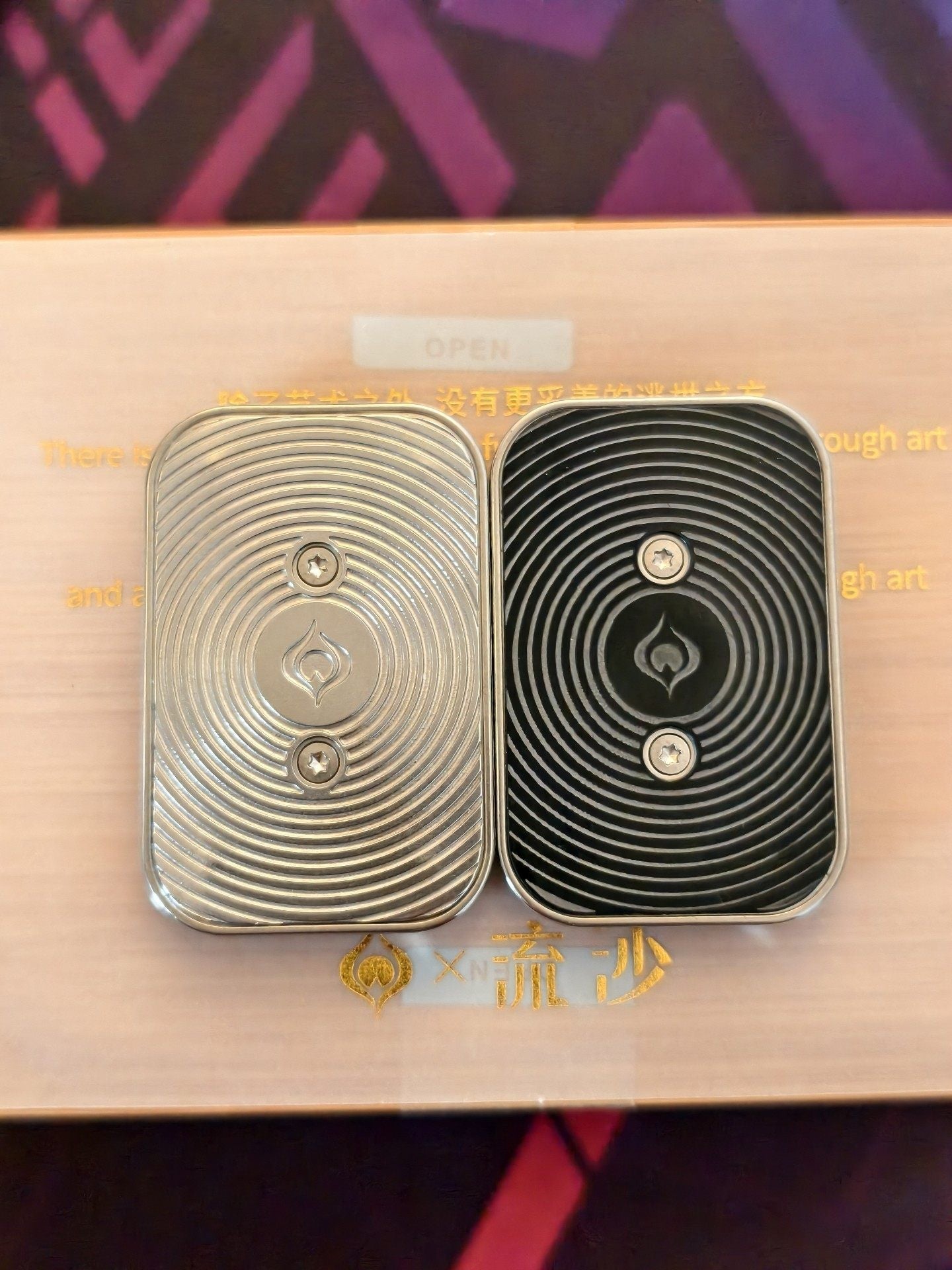 Aura Sand Titanium