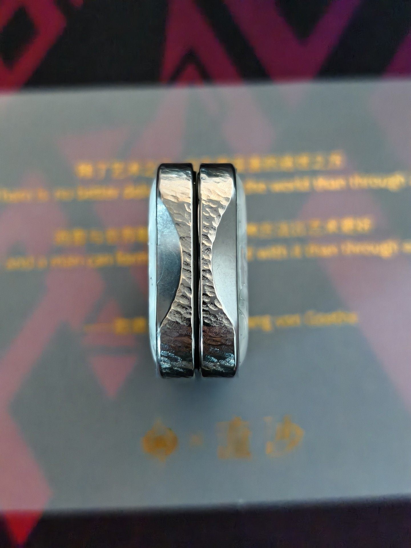 Aura Sand Titanium