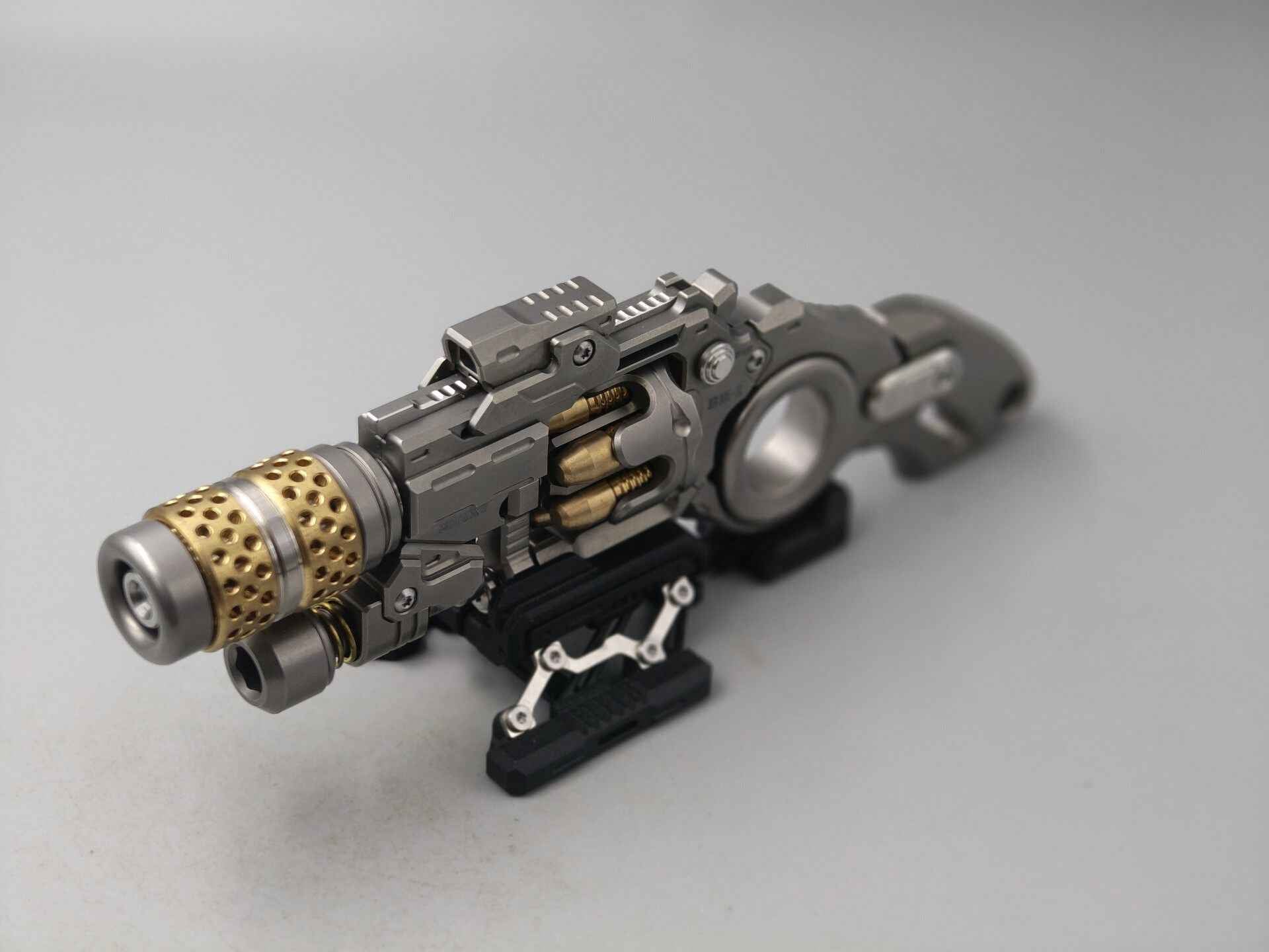 Breaker Titanium