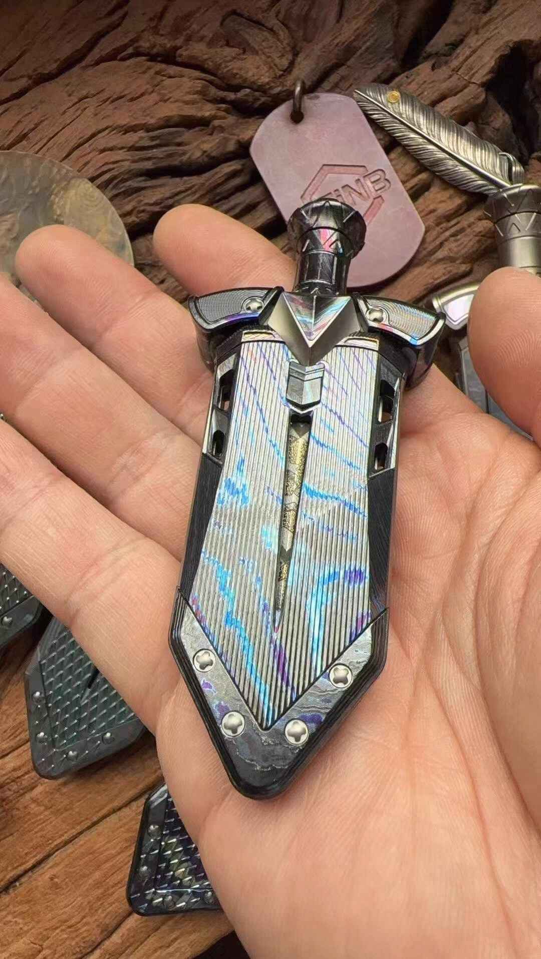 Aroundight Zircuti