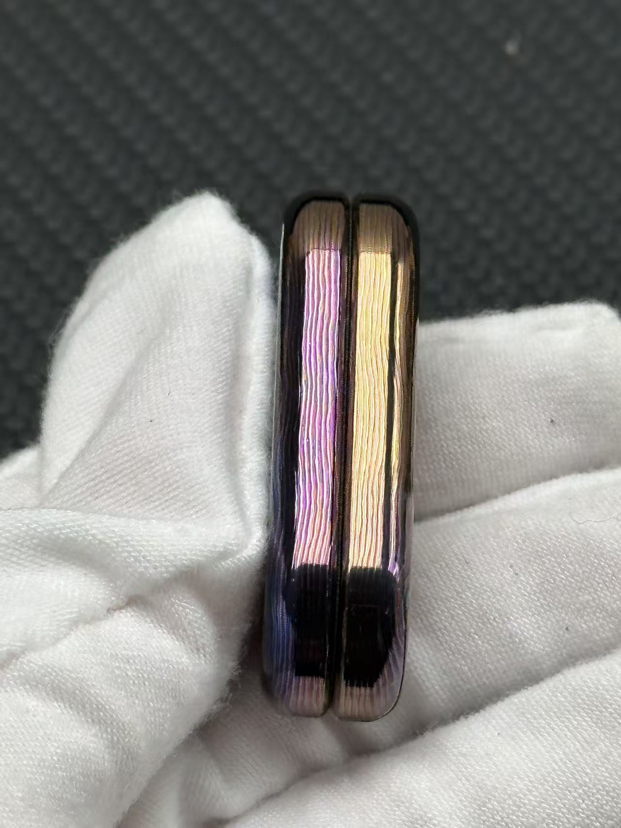 Top B Square face Zircuti