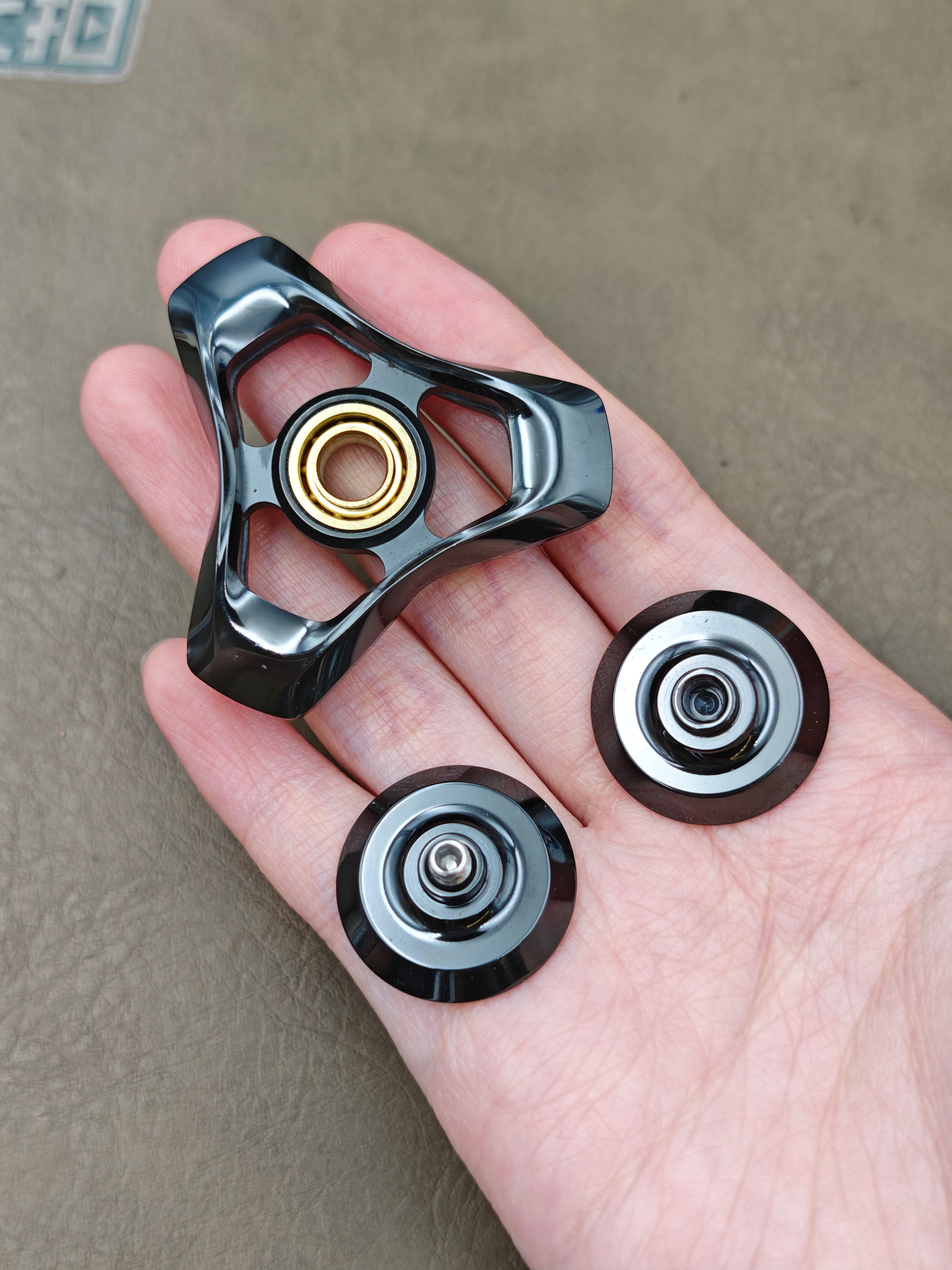 Liquid Zirconium Polished