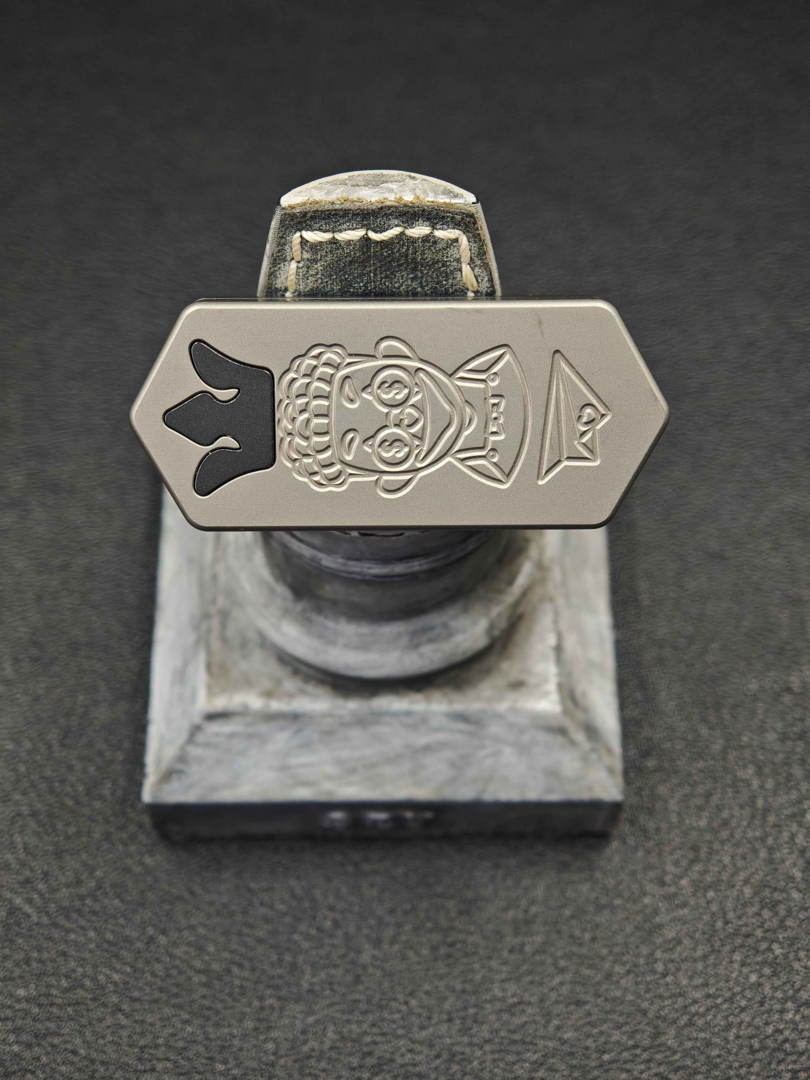 Plane Titanium