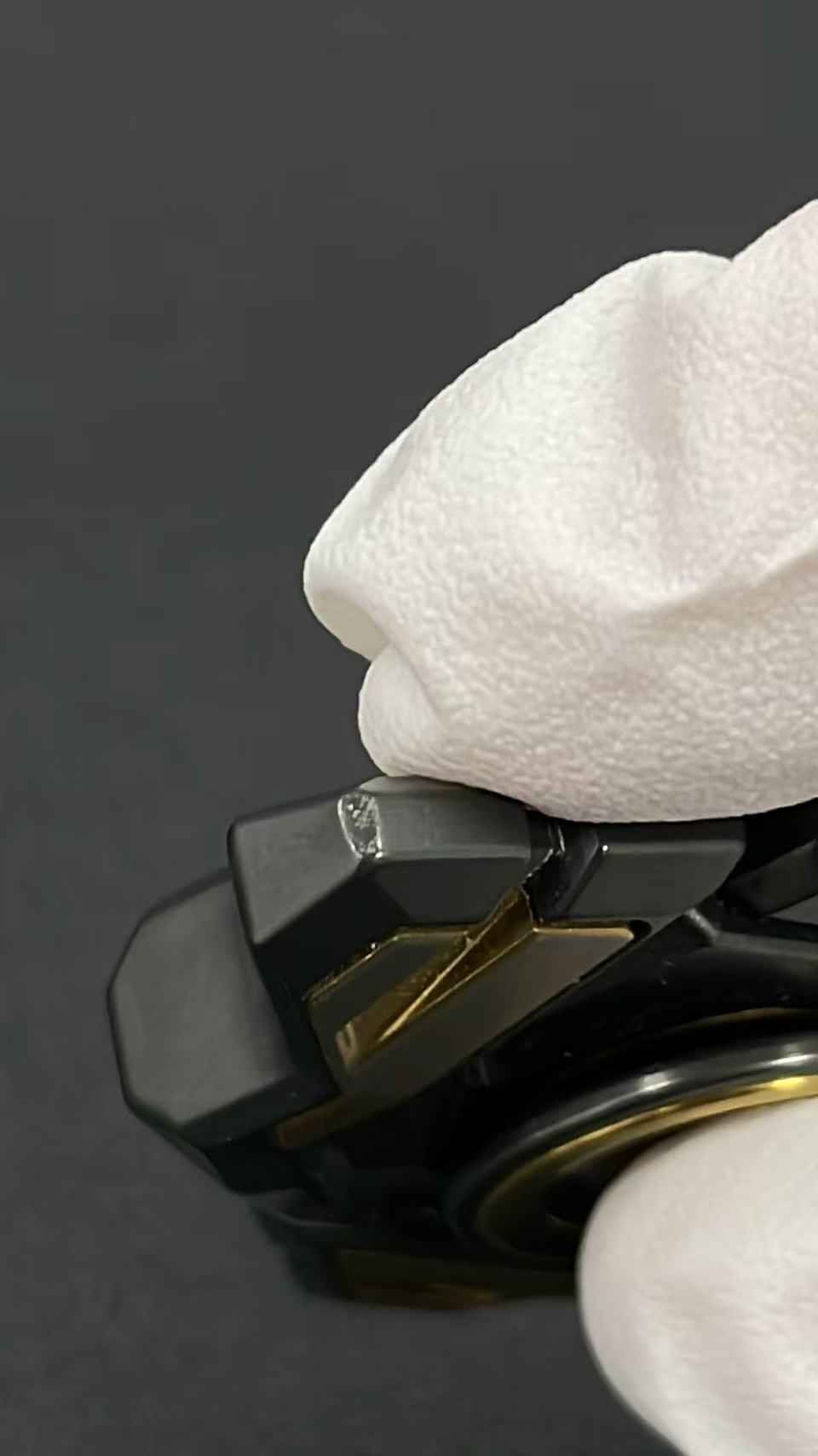 Ouroboros Tungsten Zirconium