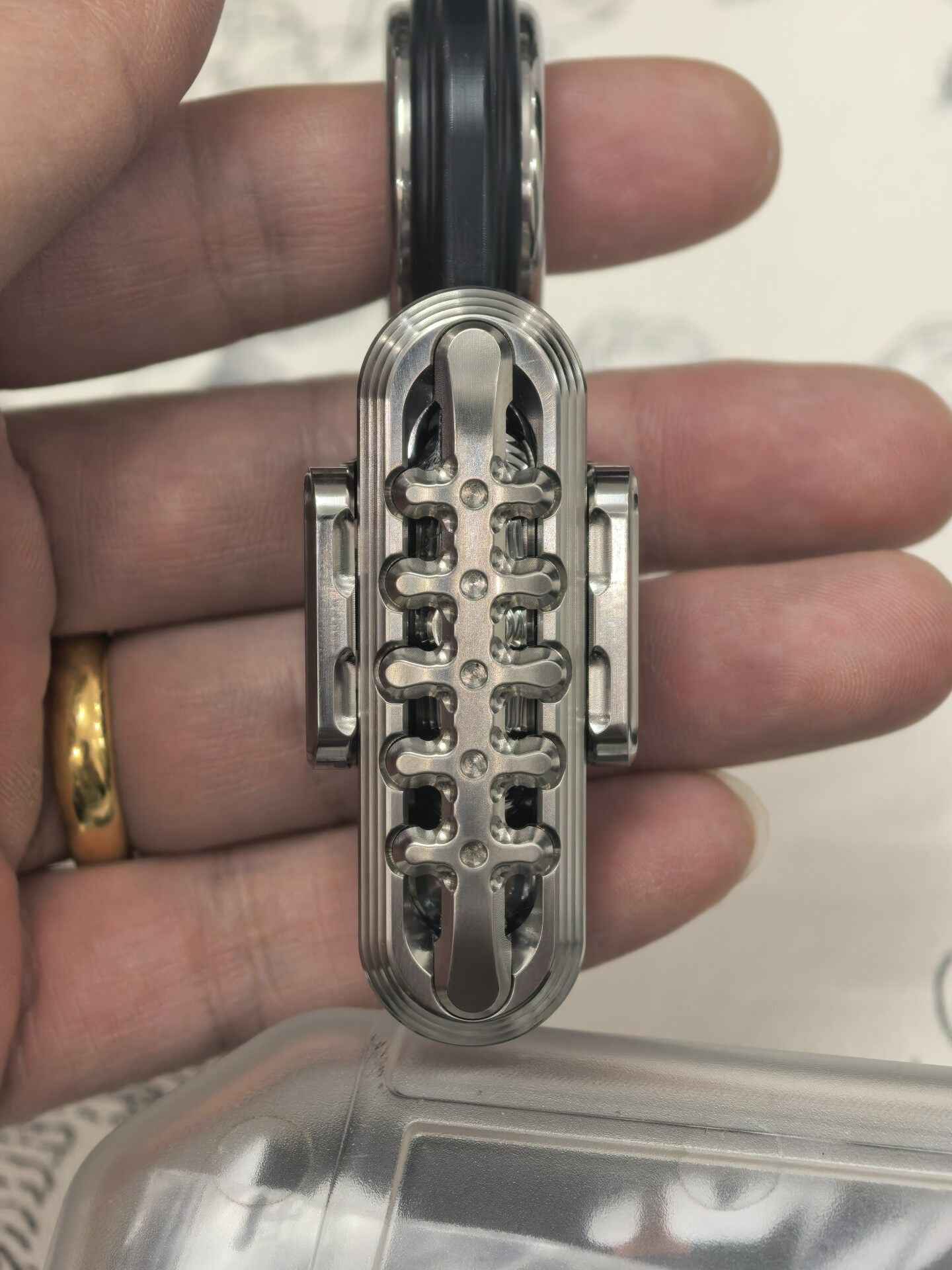 EXOSKELETON Titanium