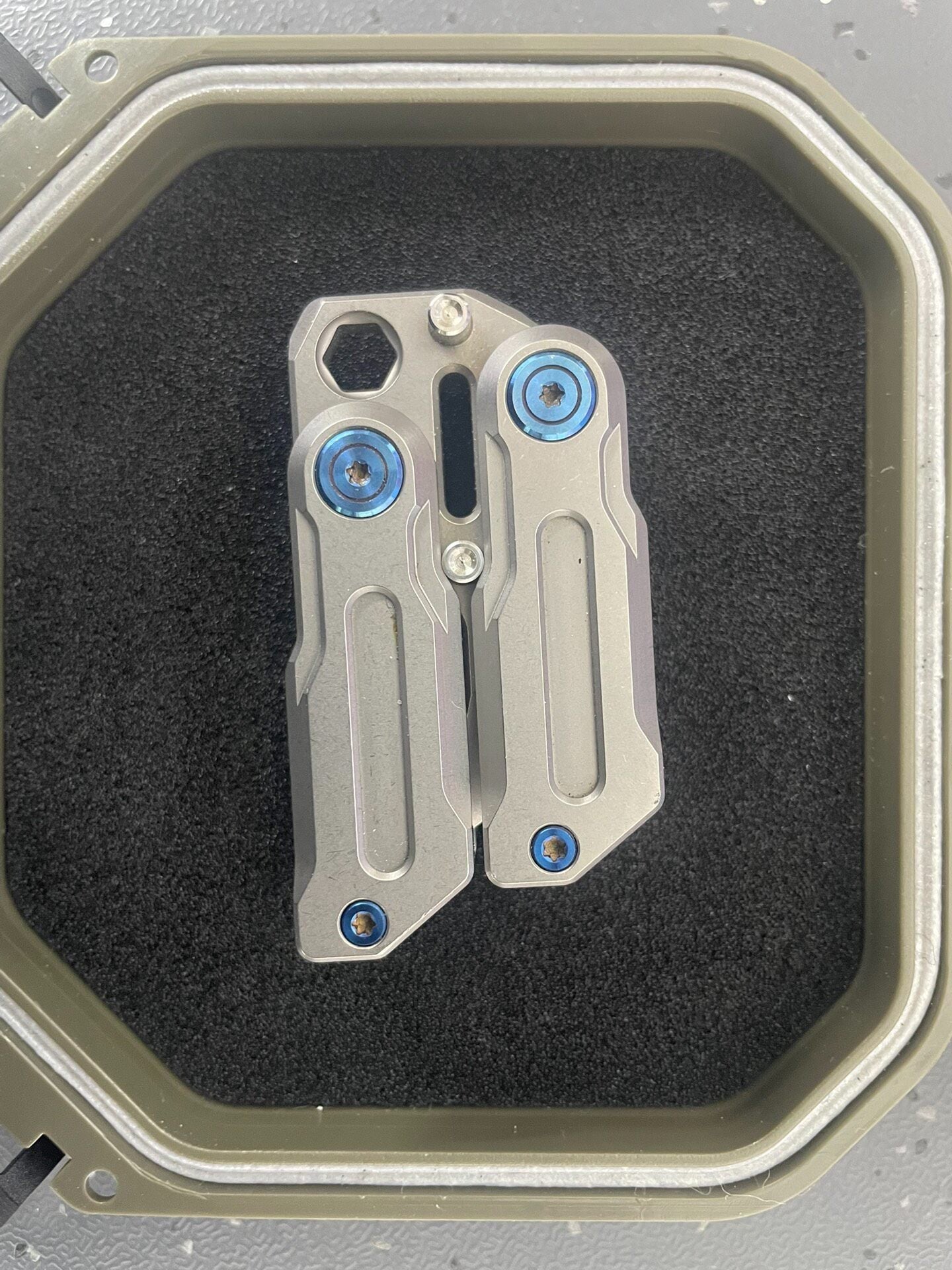 Gloom Balisong Titanium