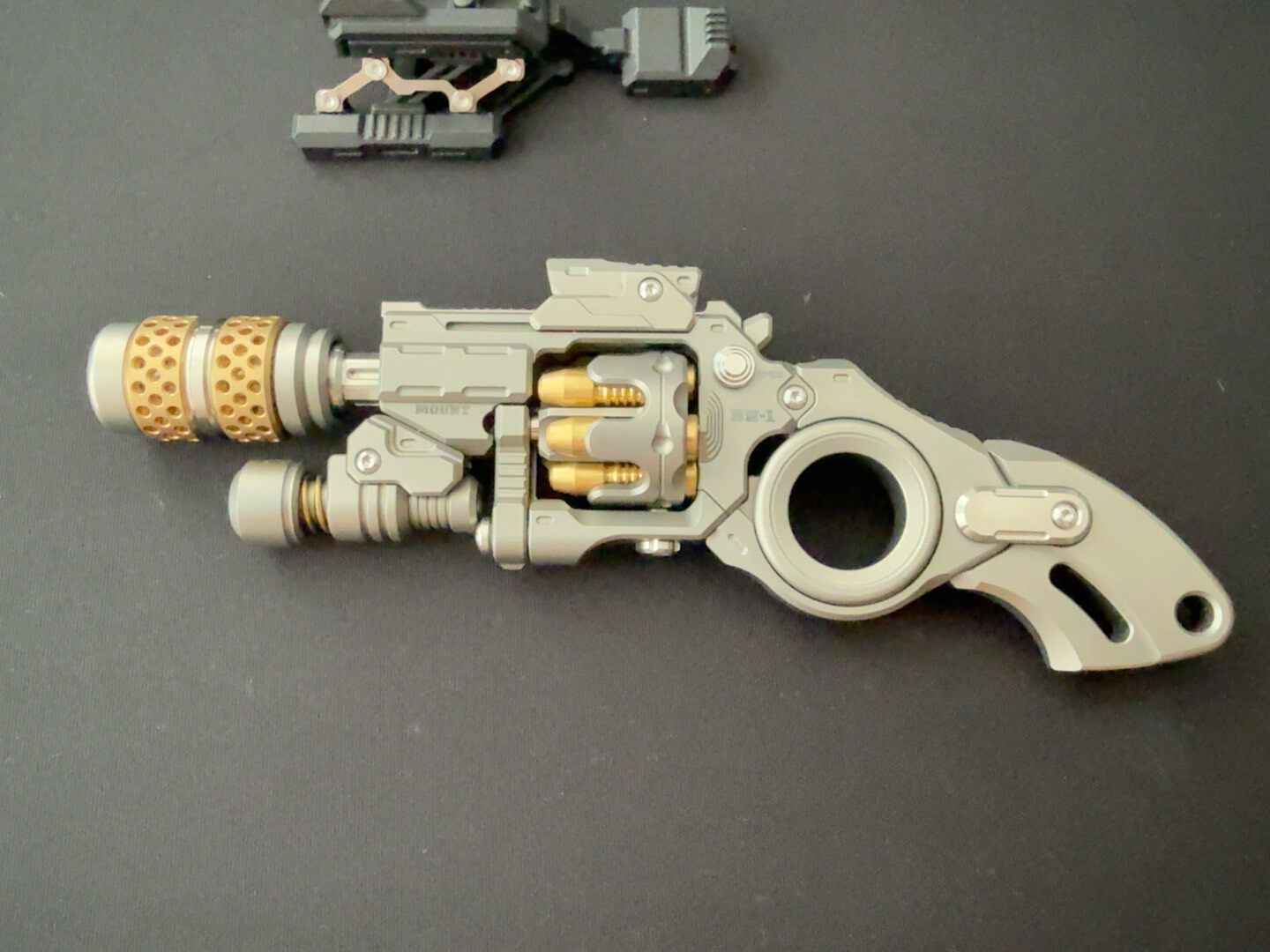 Breaker Titanium