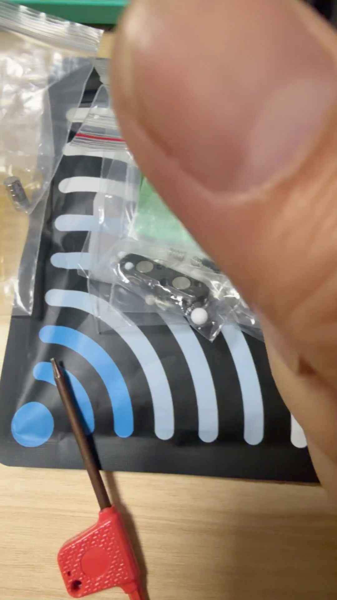 EXOSKELETON Zirconium Titanium
