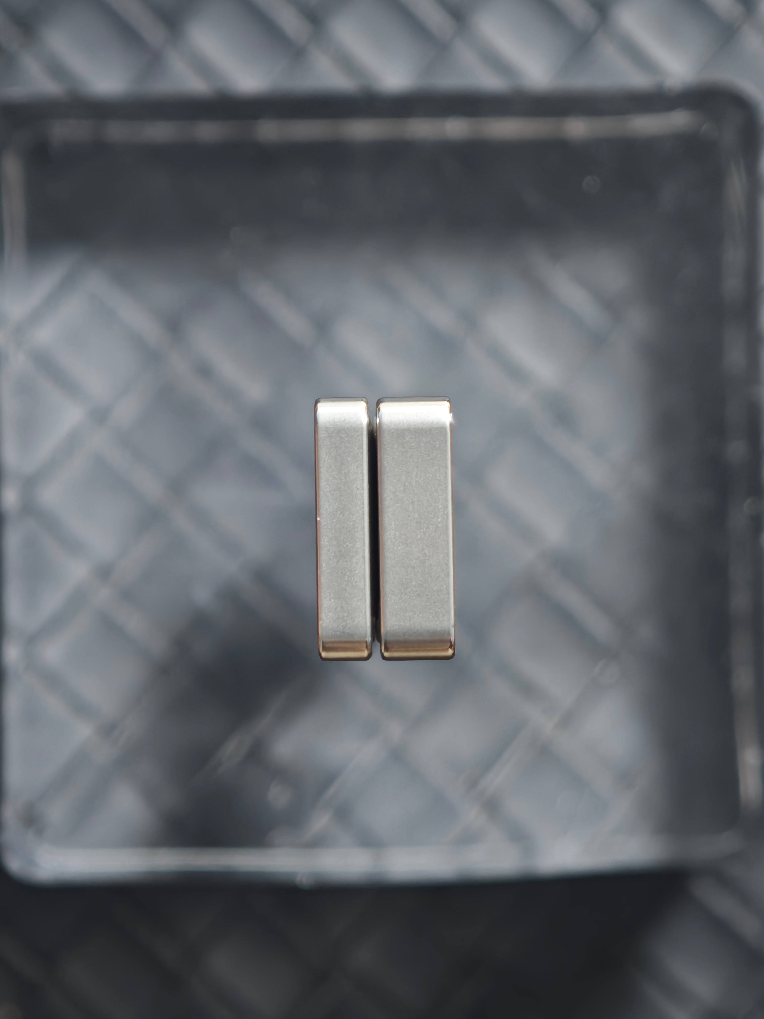 Frog Stainless Steel PEEK