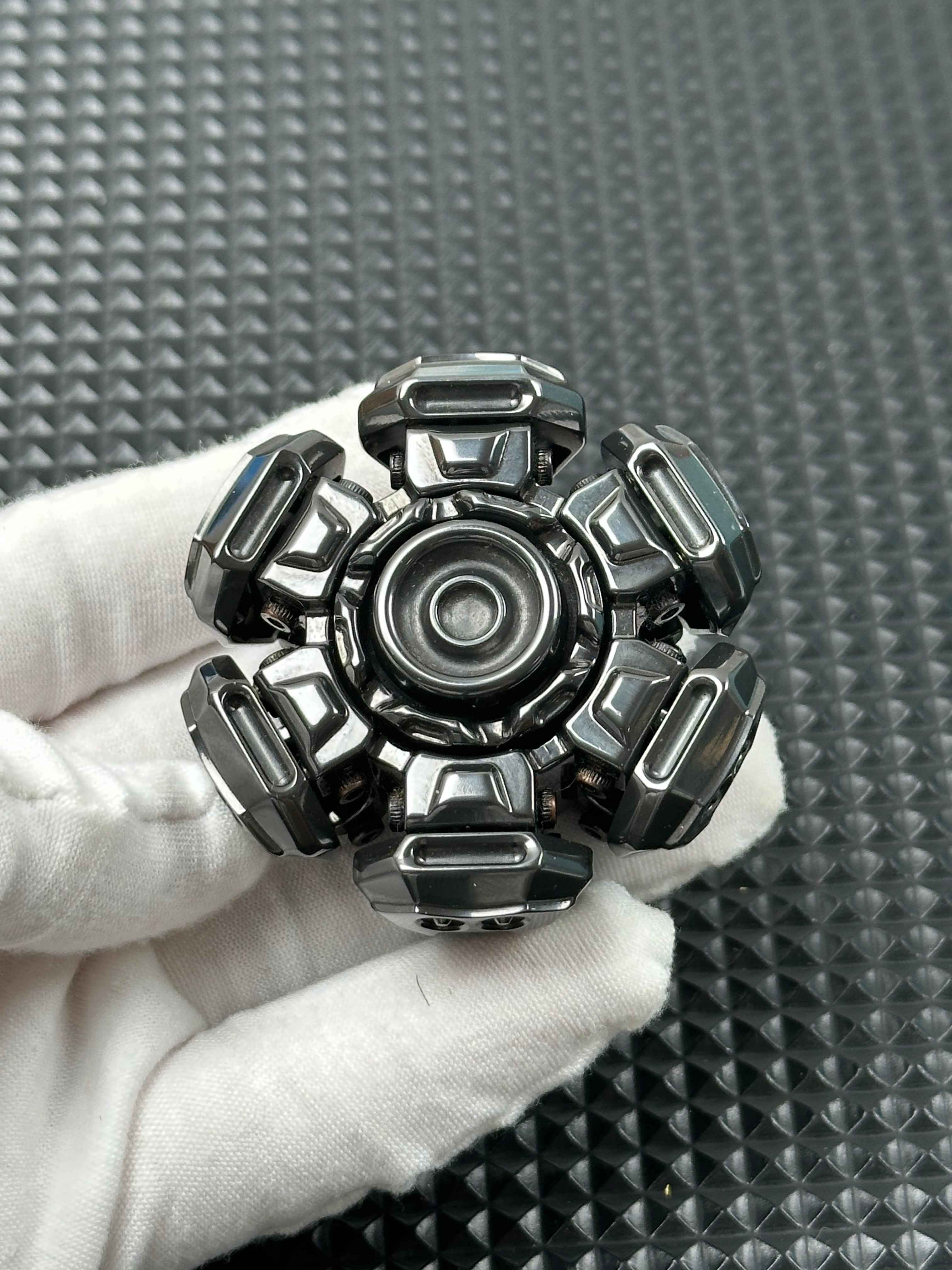 Ancient Iron Shell Opening Zirconium