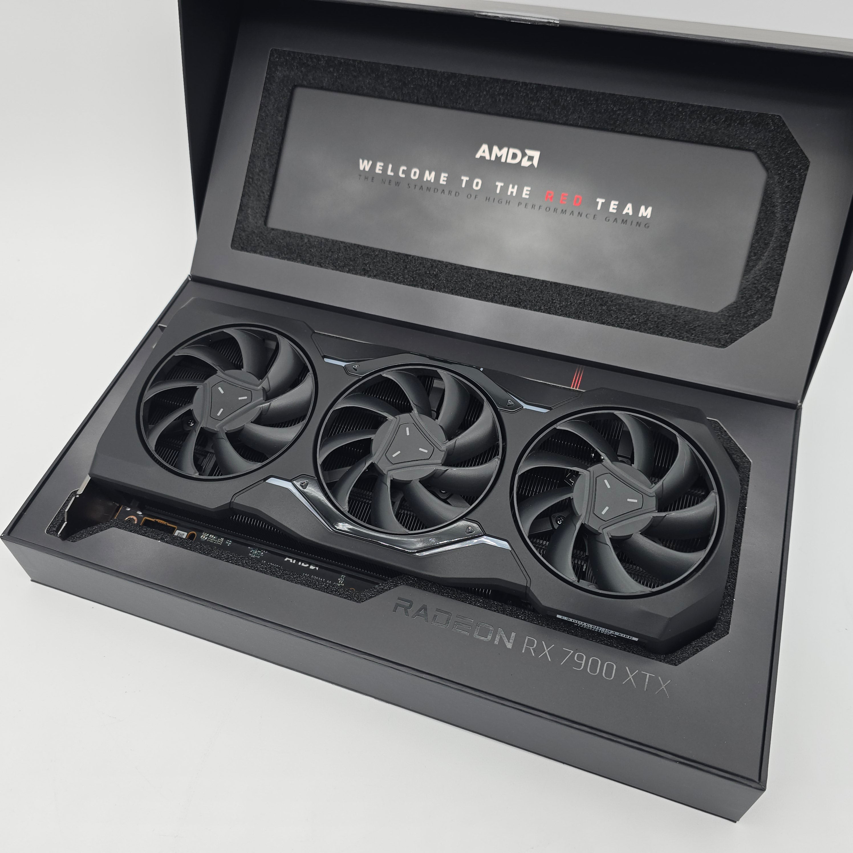 RX 7900 XTX Reference Edition 24GB, AMD Radeon Gaming Graphics Card GPU