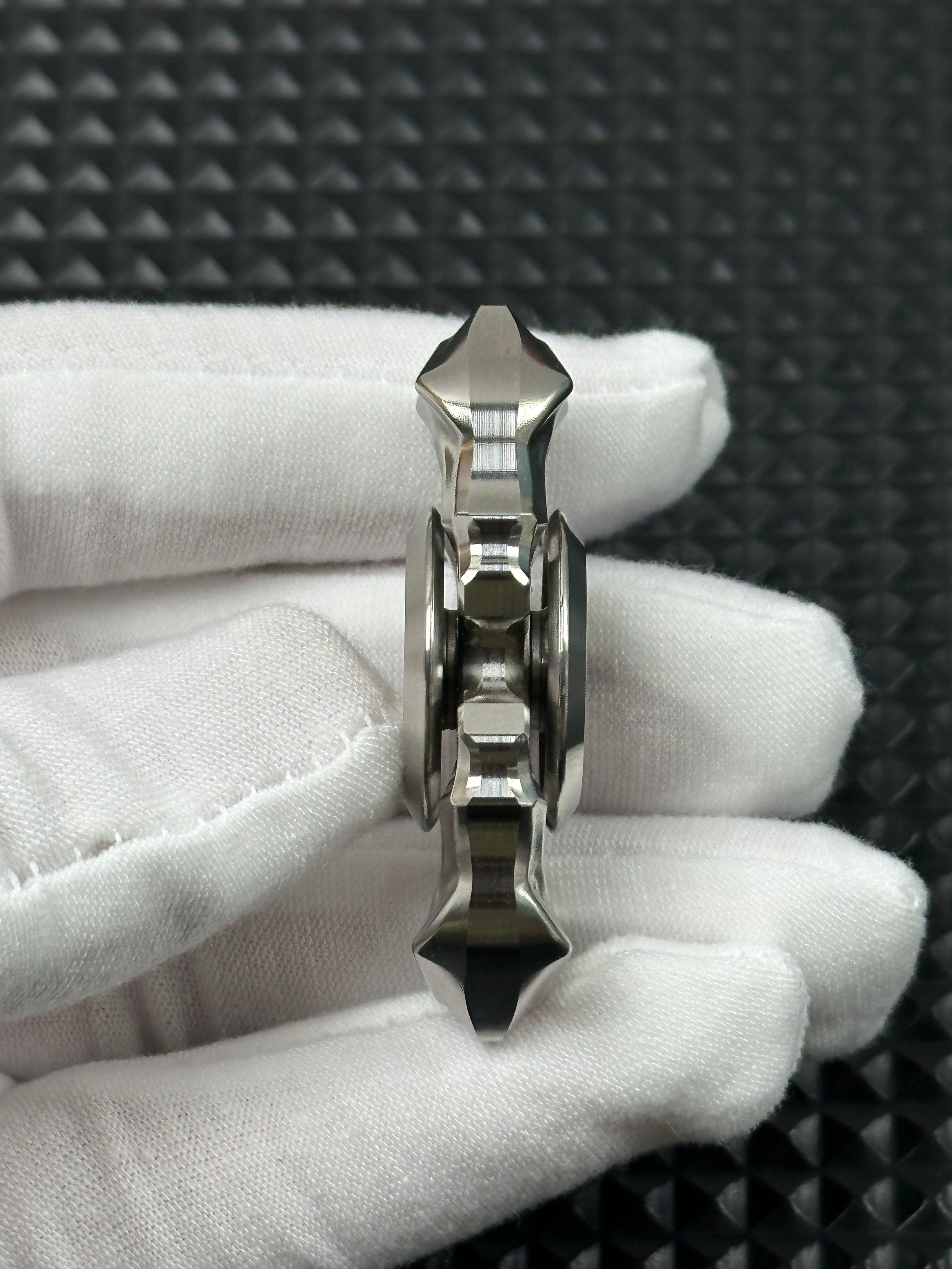Thorns And Fog Stainless Steel Machine Finished