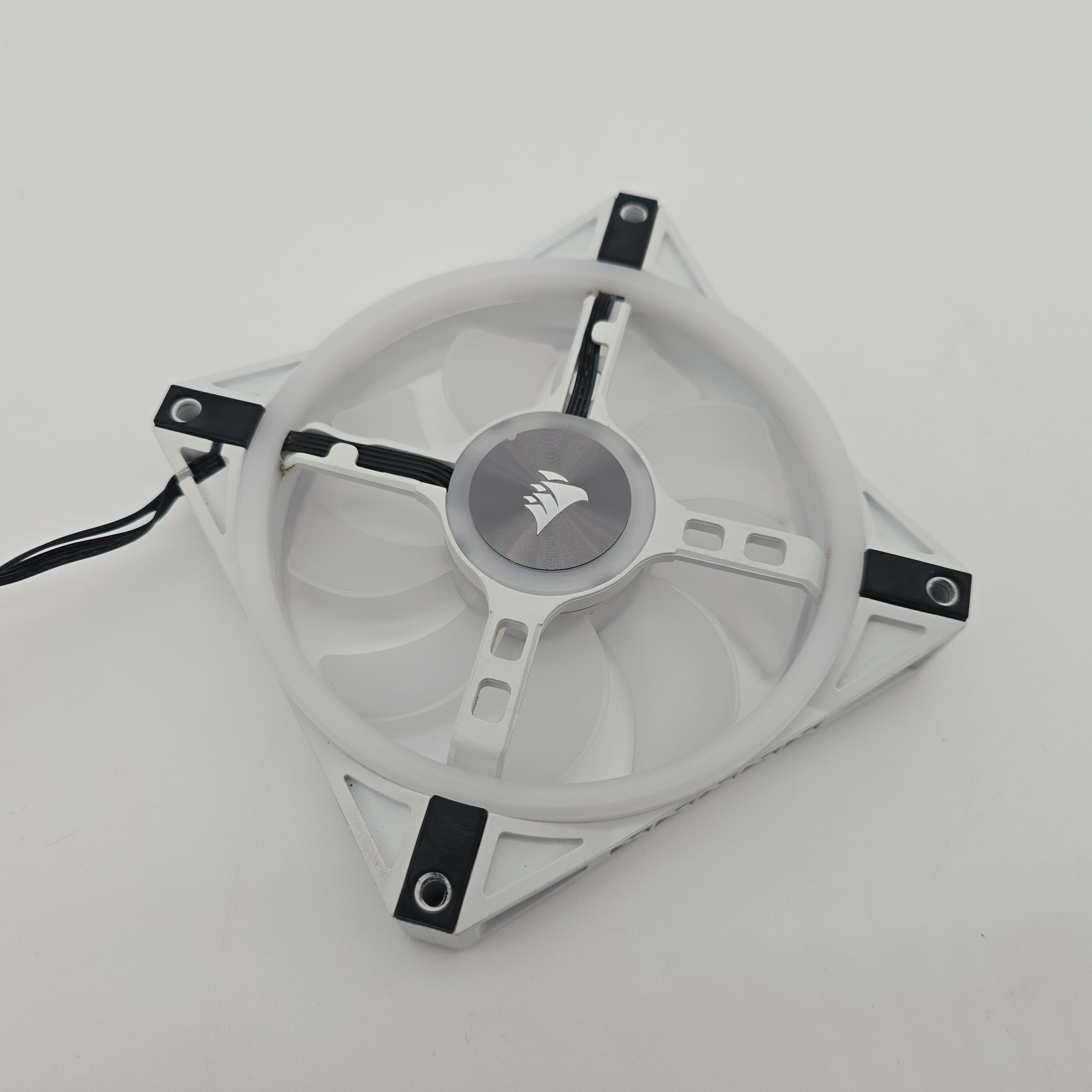 Corsair QL120 White RGB Fan, Corsair iCUE, 120mm RGB PWM Fan, Single Fan