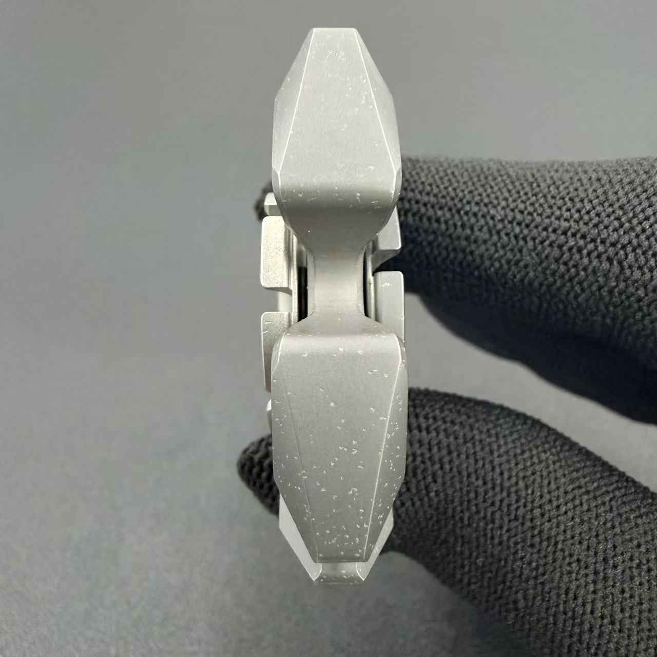 Scorpio Bearing Cap Stainless Steel Stonewashed