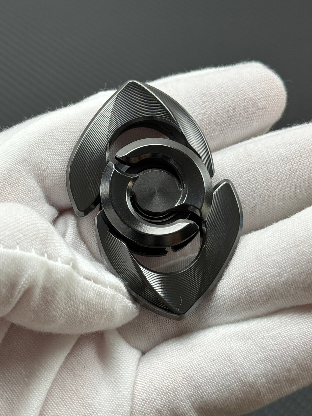 Baby Dolphin Zirconium