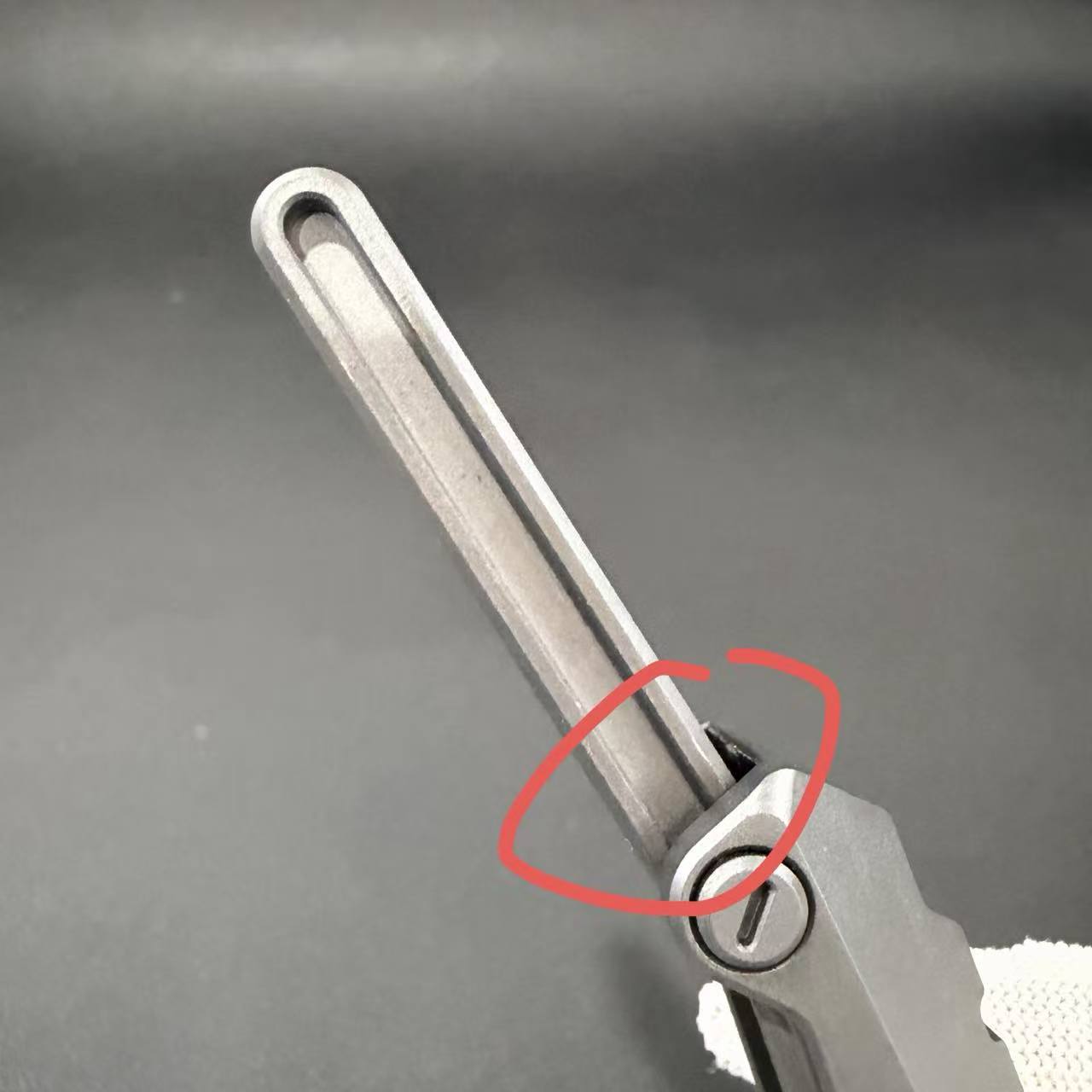 Razor Zirconium