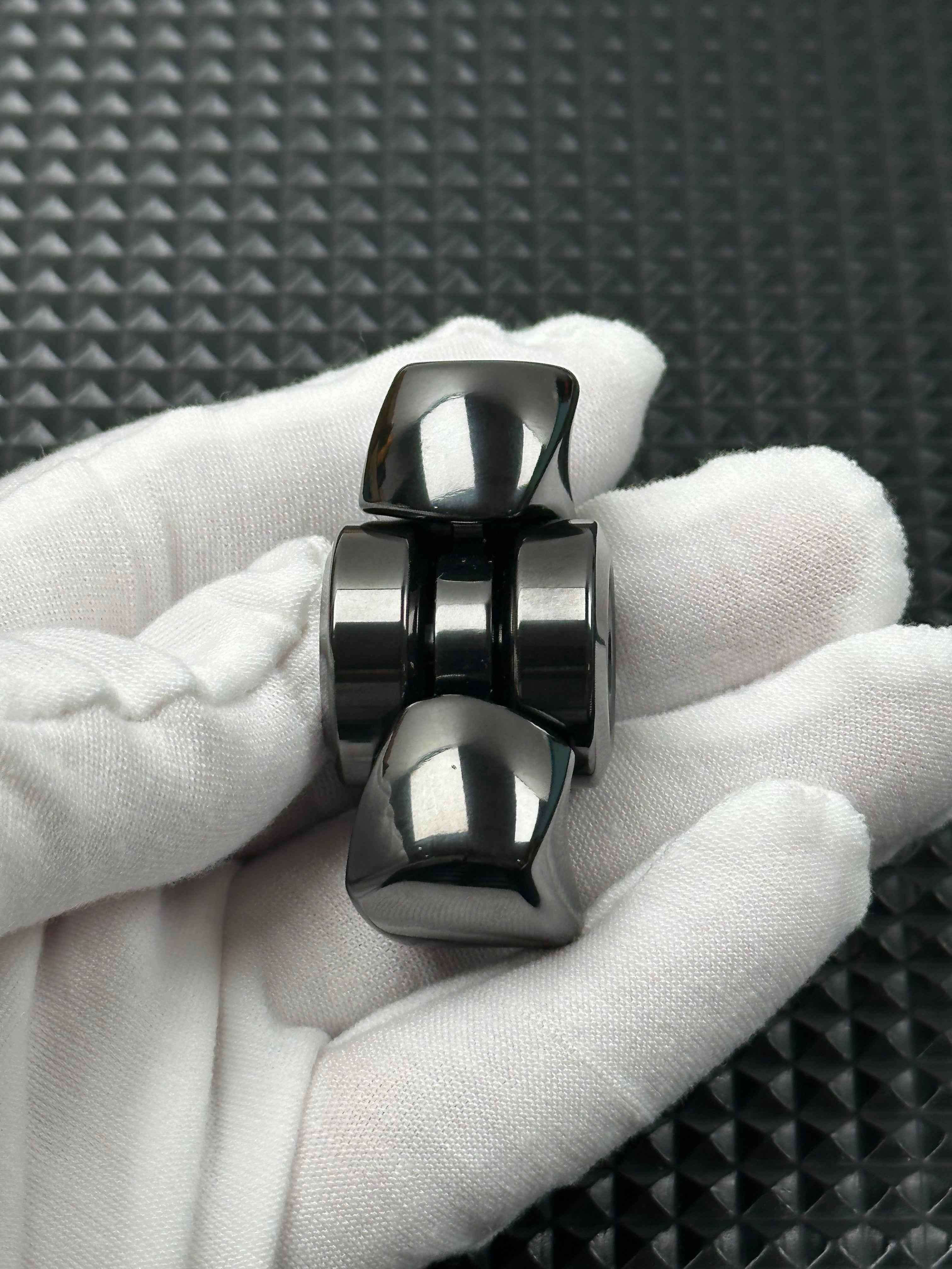 Zen Zirconium