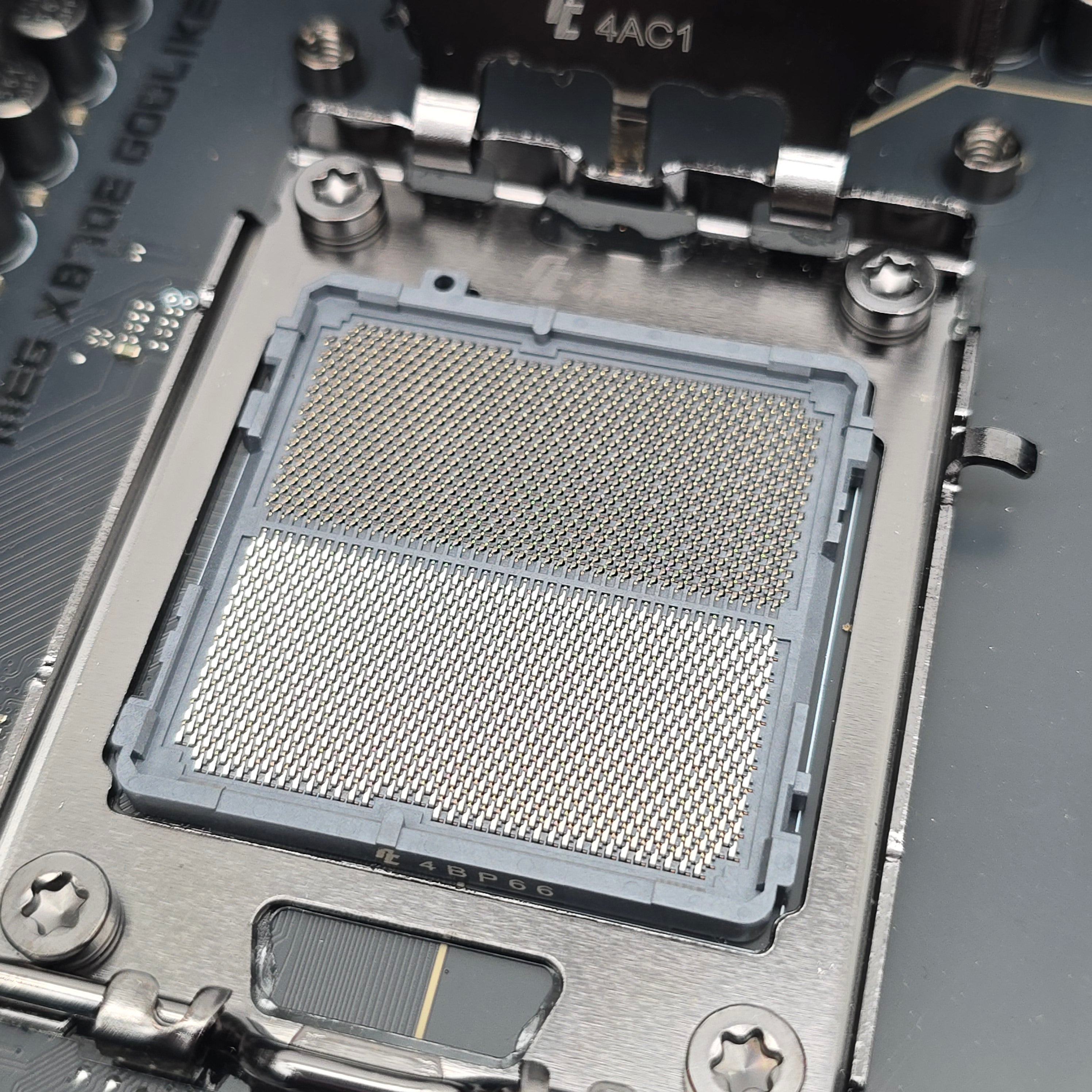 MSI MEG X870E Godlike, Socket AM5, ATX Desktop Gaming Motherboard