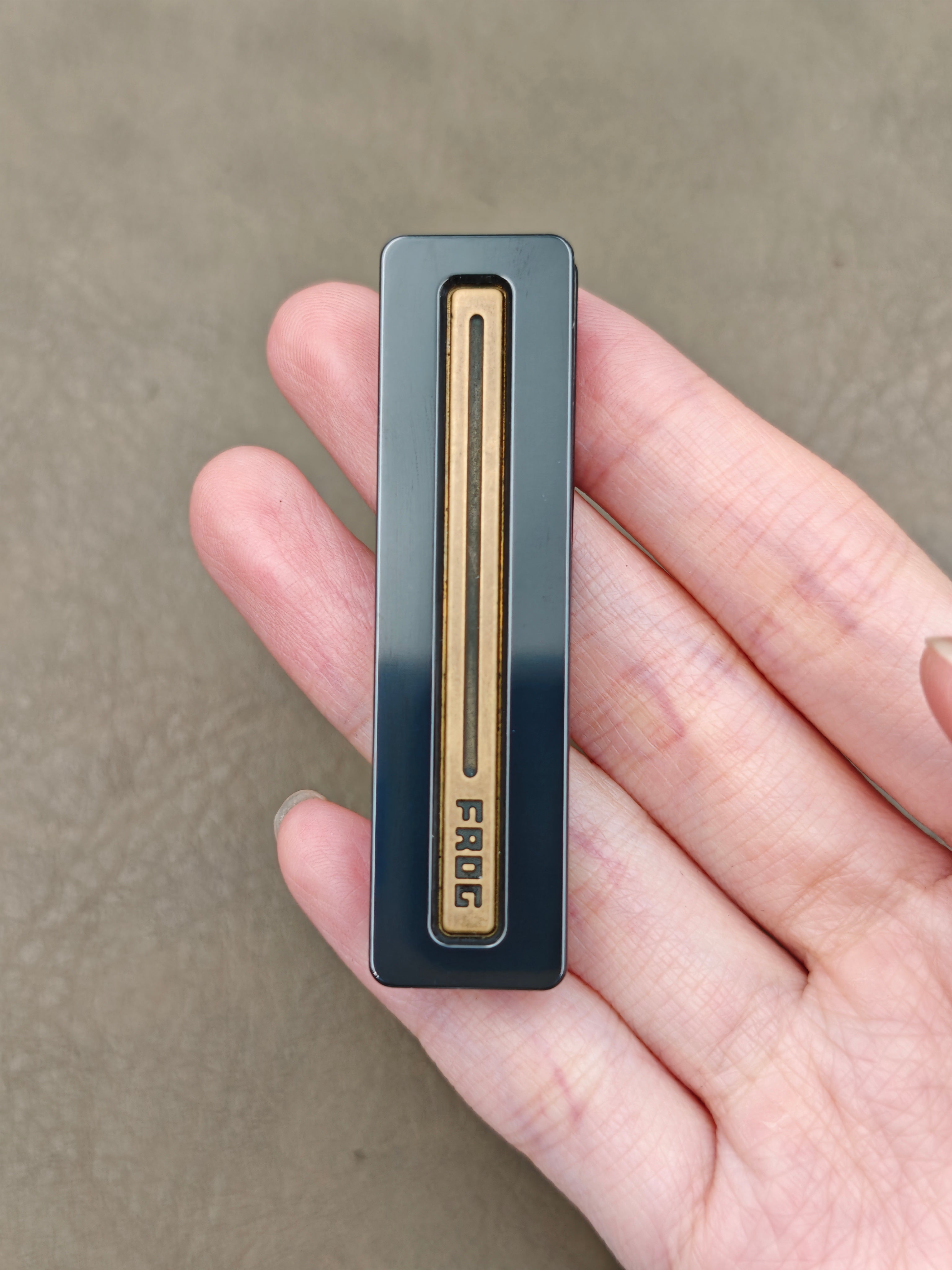 Frog Zirconium Polished