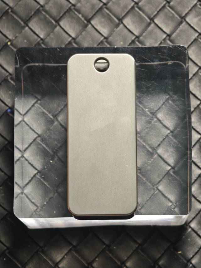 Mini Brick Titanium