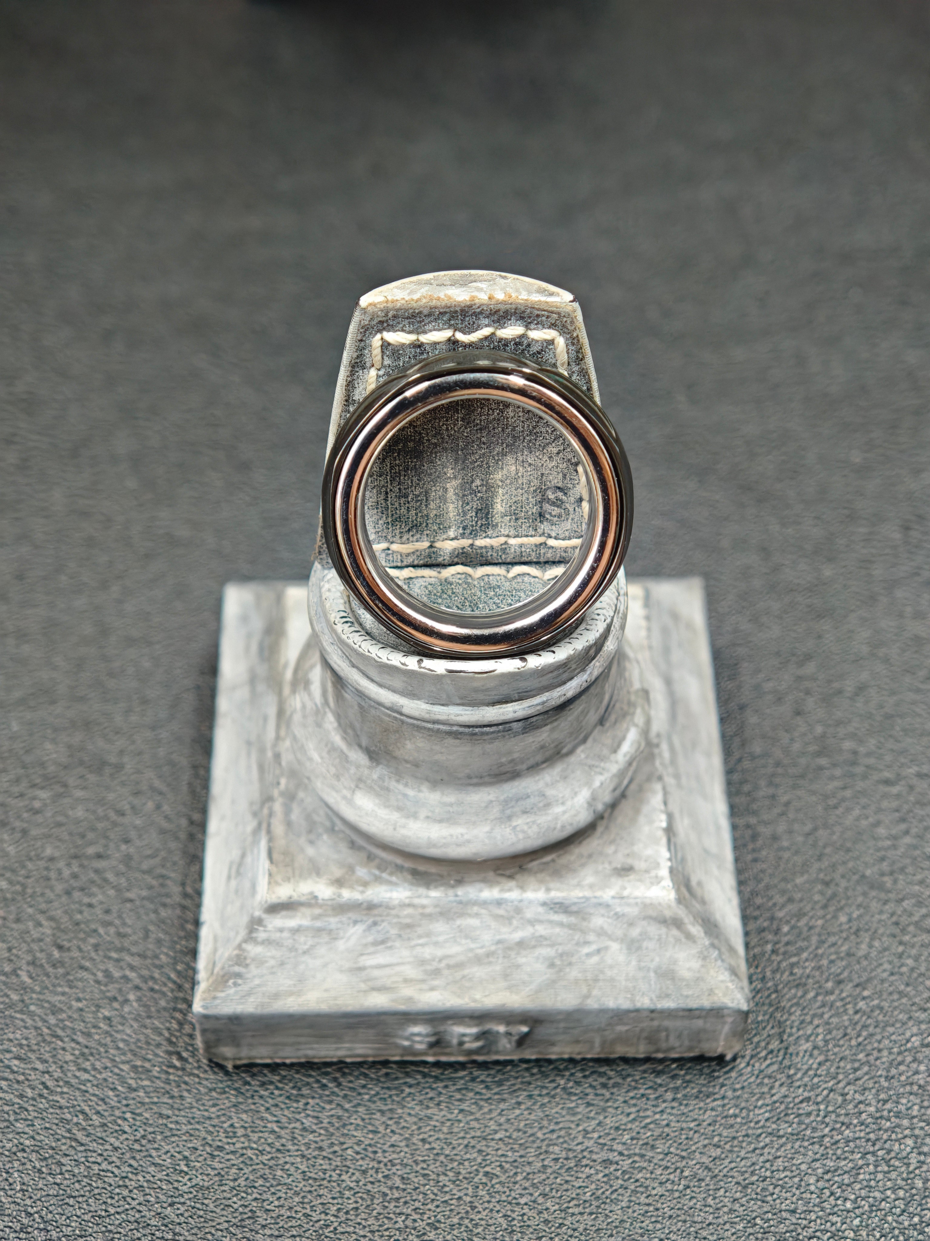 Star Spacetime Ring Zirconium