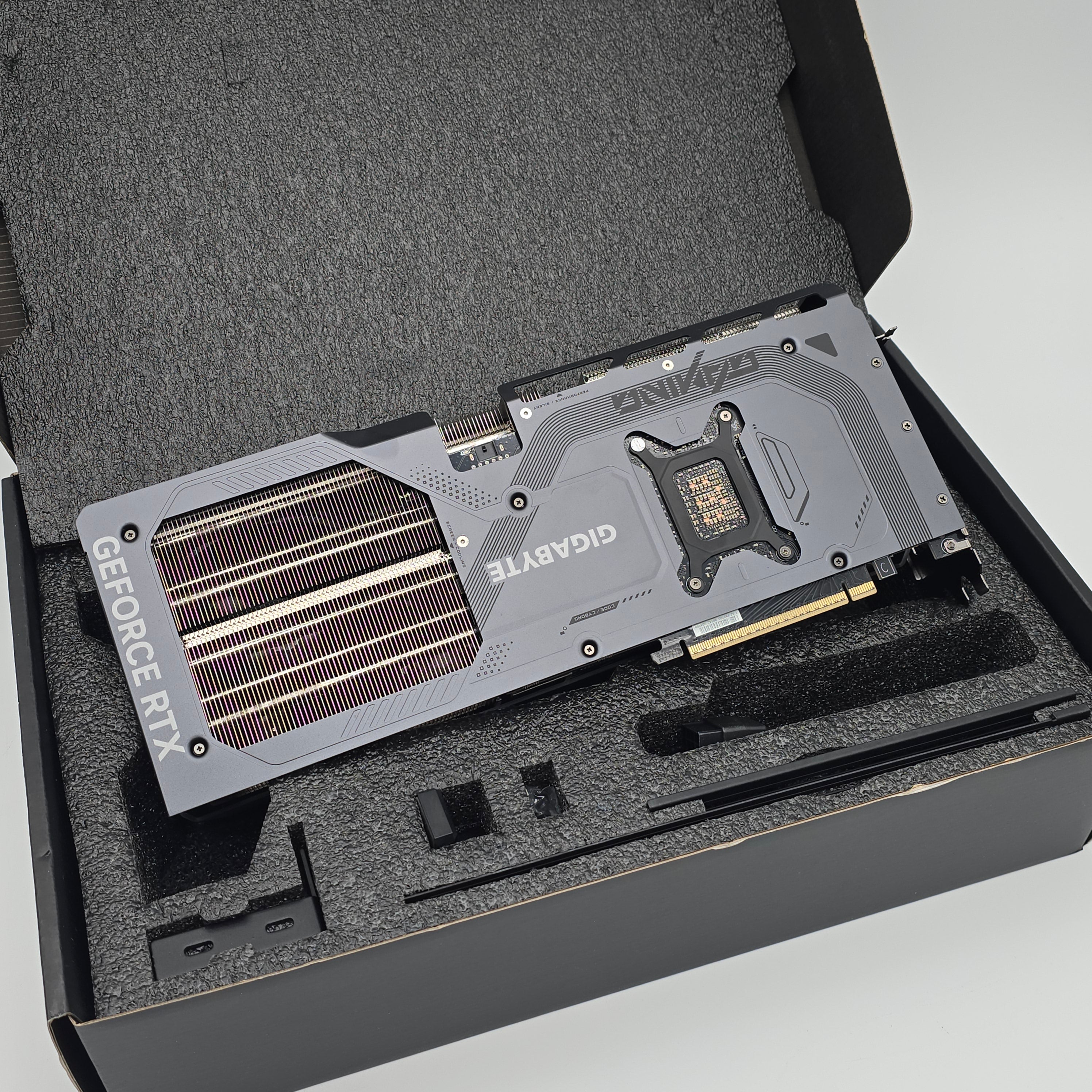 RTX 5080 Gigabyte Gaming OC 16GB, NVIDIA Gaming Graphics Card GPU