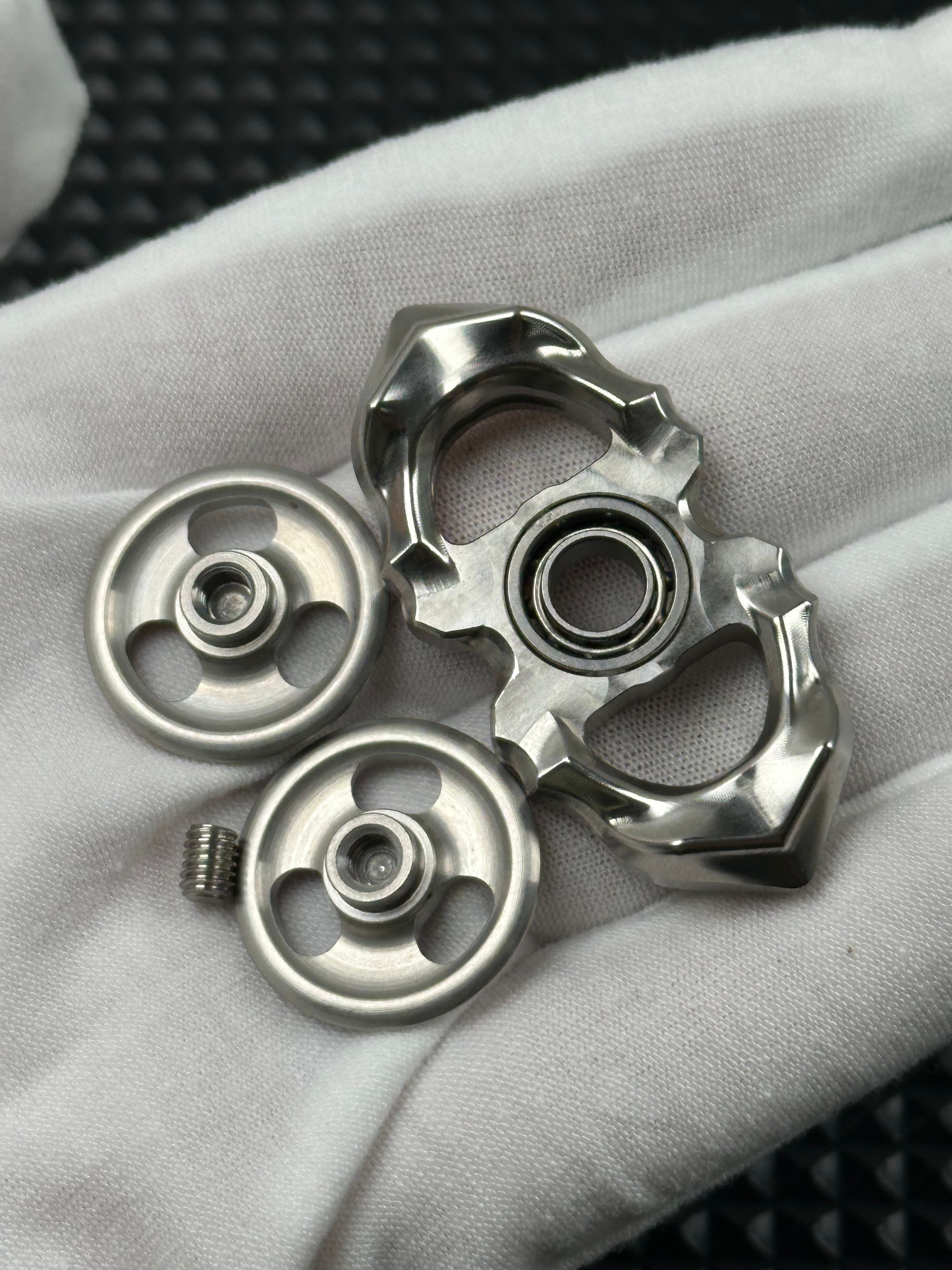 Thorns And Fog Stainless Steel Machine Finished