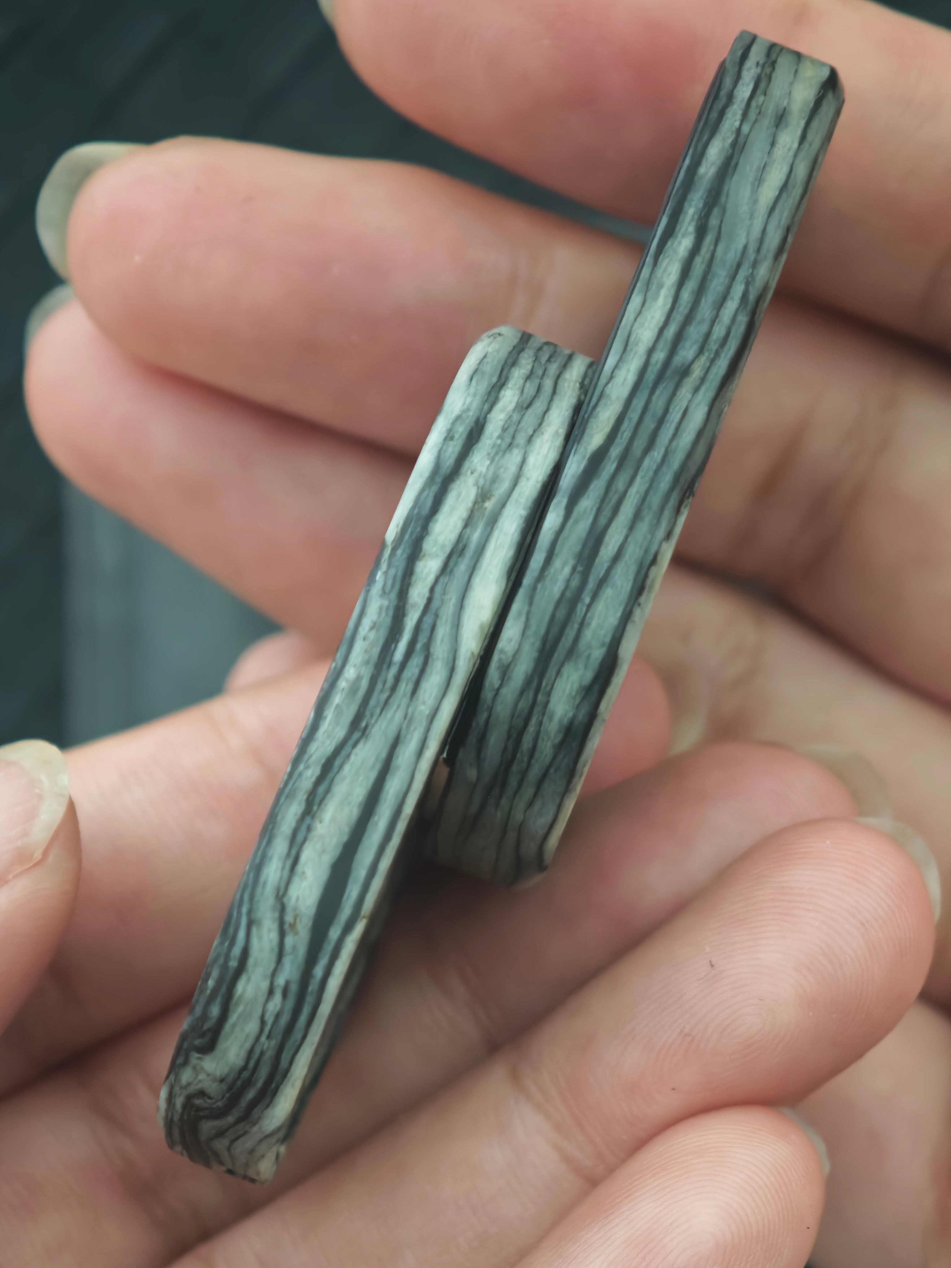 F2 Carbon Damascus
