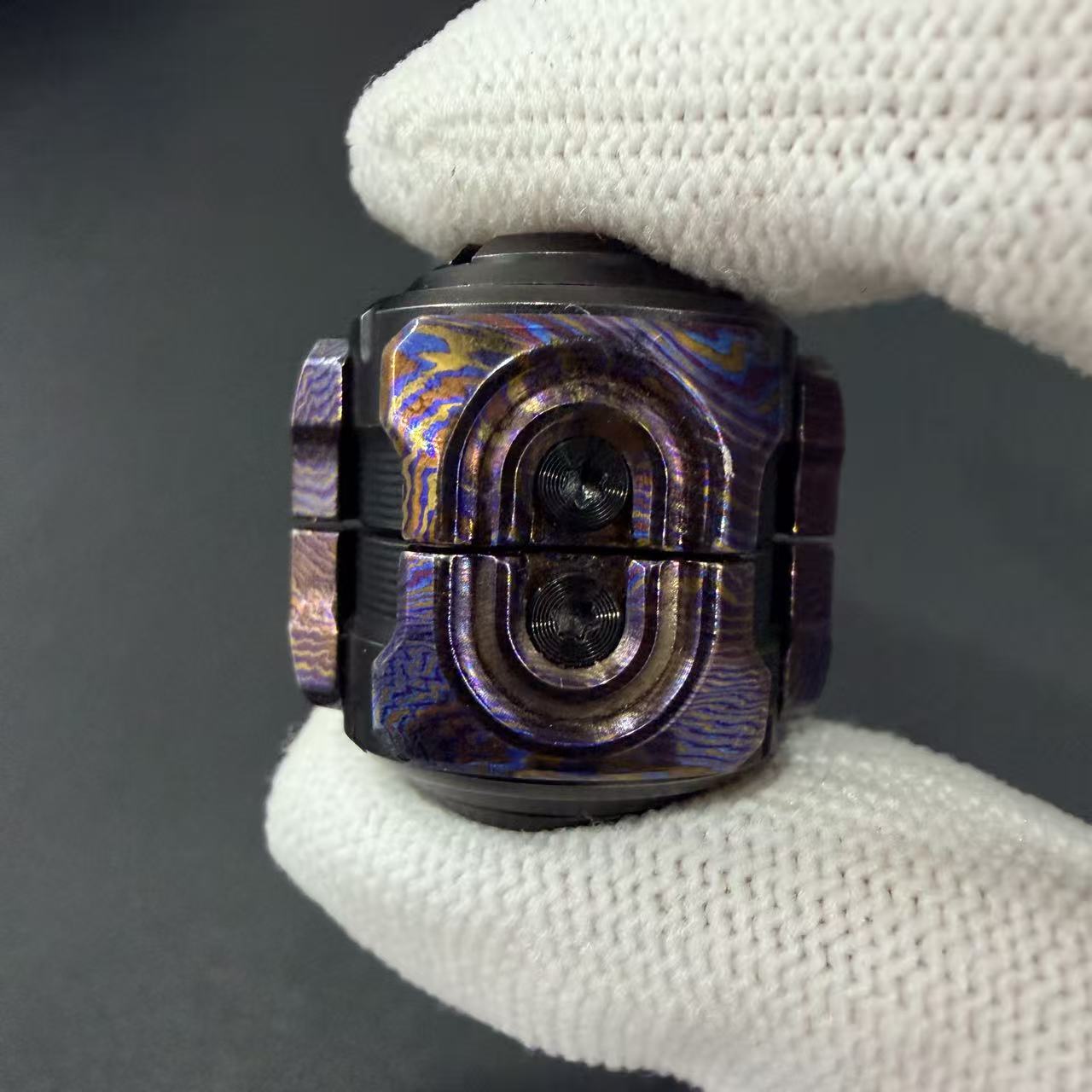 SHAKE Mokuti Titanium